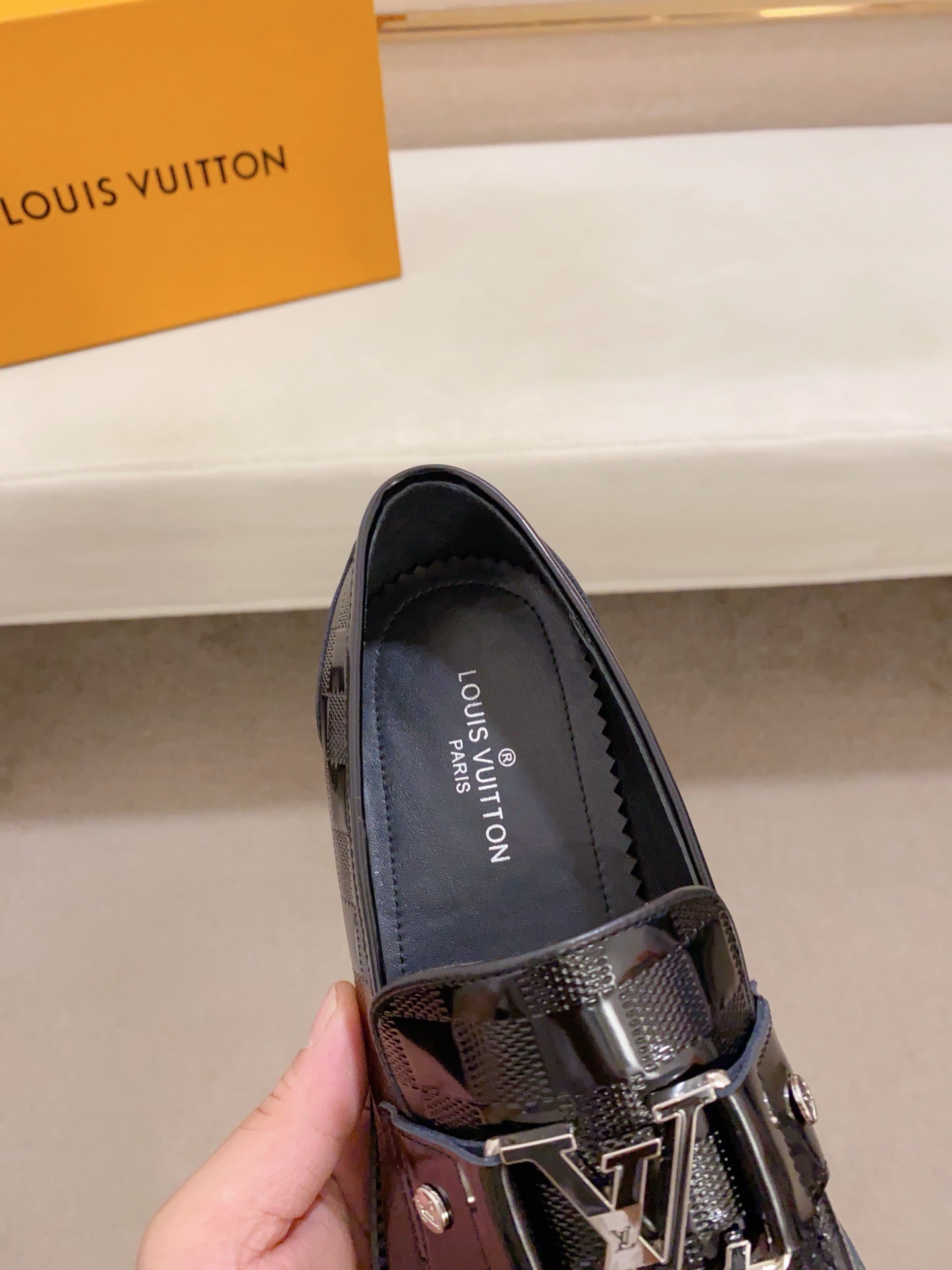 LOUIS VUITTON Men's Casual Leather Loafers With Metal Buckle 7 i1742110865502 6792 0 5