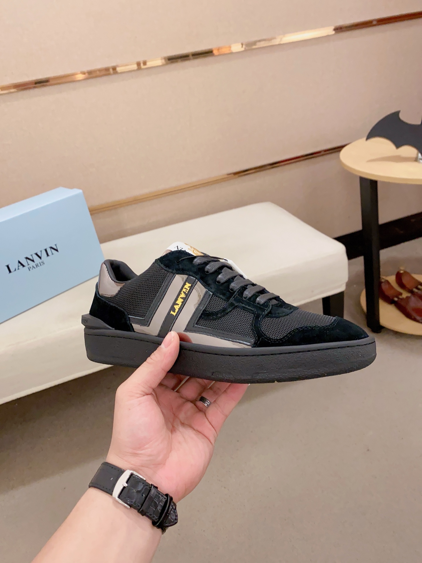 Lanvin Limited Edition Unisex Sneakers: Classic Style with Modern Appeal 5 i1742197221499 4377 0 3