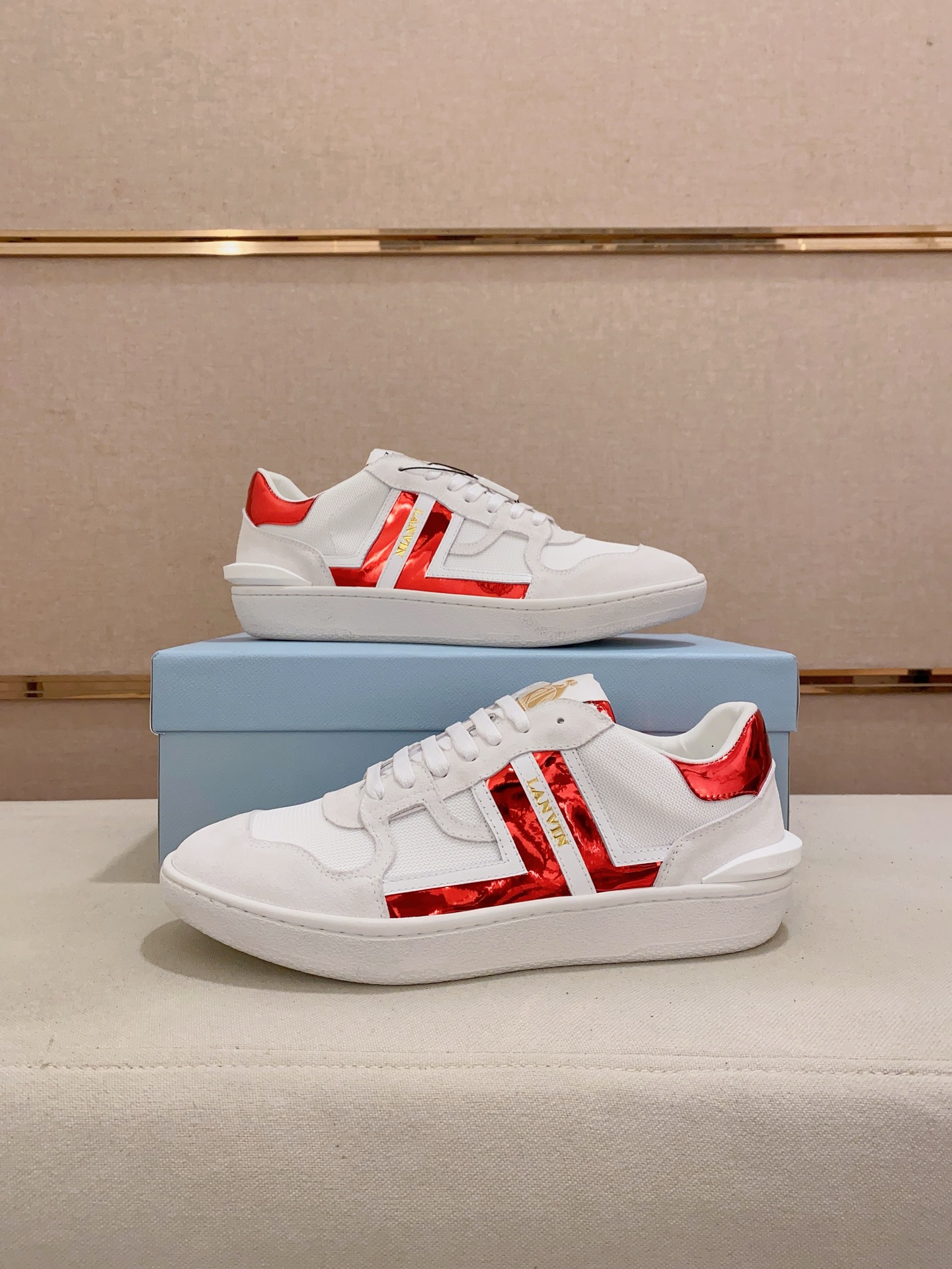 Lanvin Men's & Women's Curb Leather Sneaker: Stylish Comfort and Durability 8 i1742197437813 9815 0 6