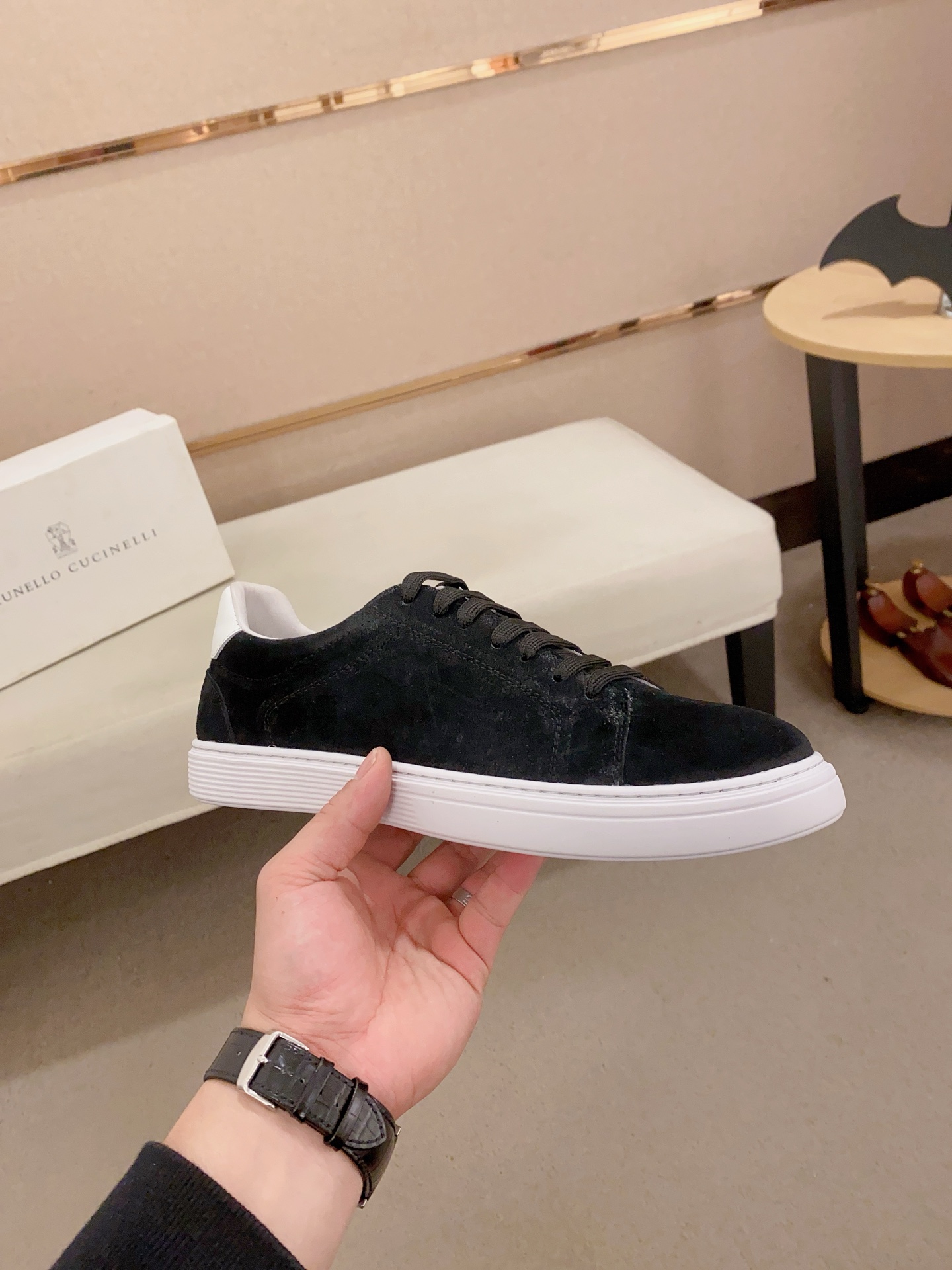 Brunello Cucinelli Men's Suede Leather Sneakers - Stylish & Comfortable 5 i1742455032380 8431 0 3