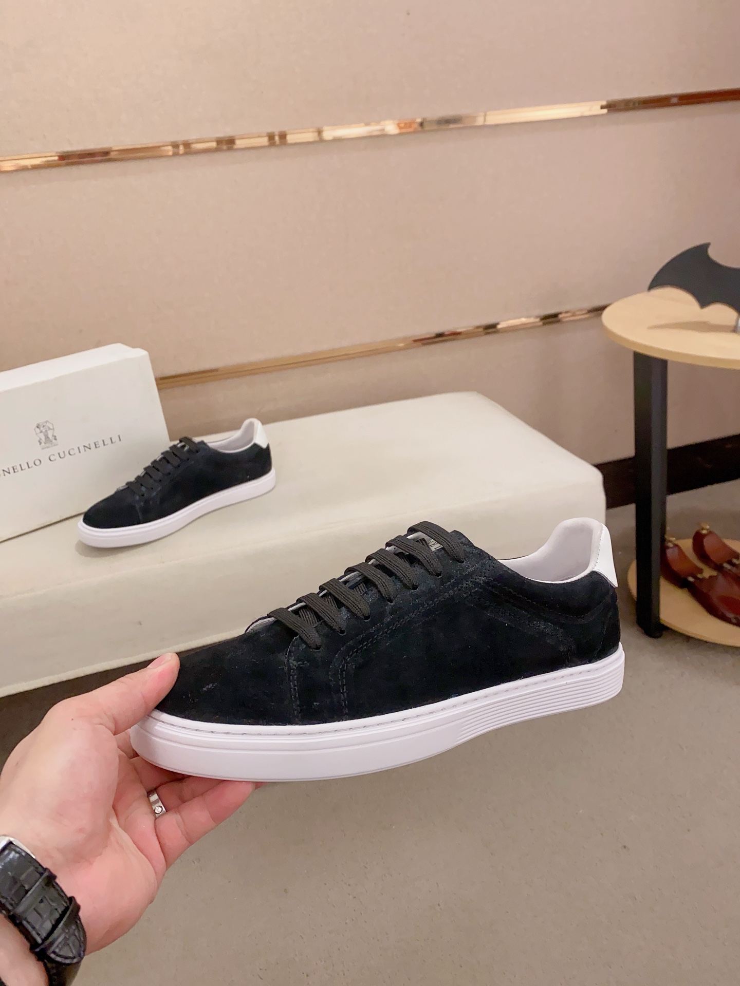 Brunello Cucinelli Men's Suede Leather Sneakers - Stylish & Comfortable 4 i1742455032420 1608 0 2