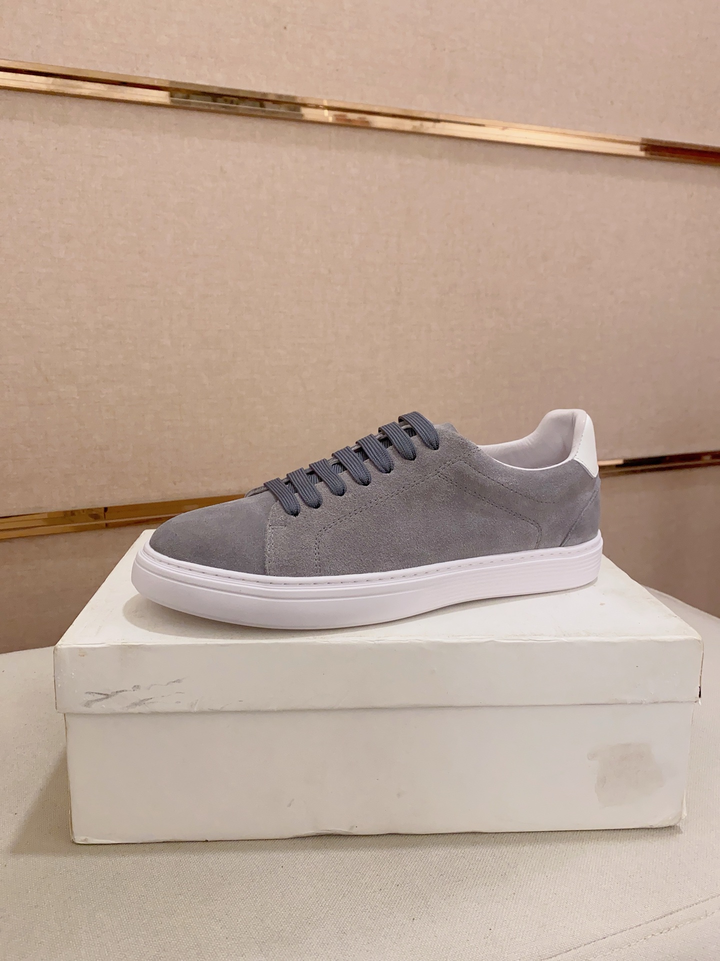 Brunello Cucinelli Men's Gray Suede Leather Casual Sneakers, Sizes 38-44