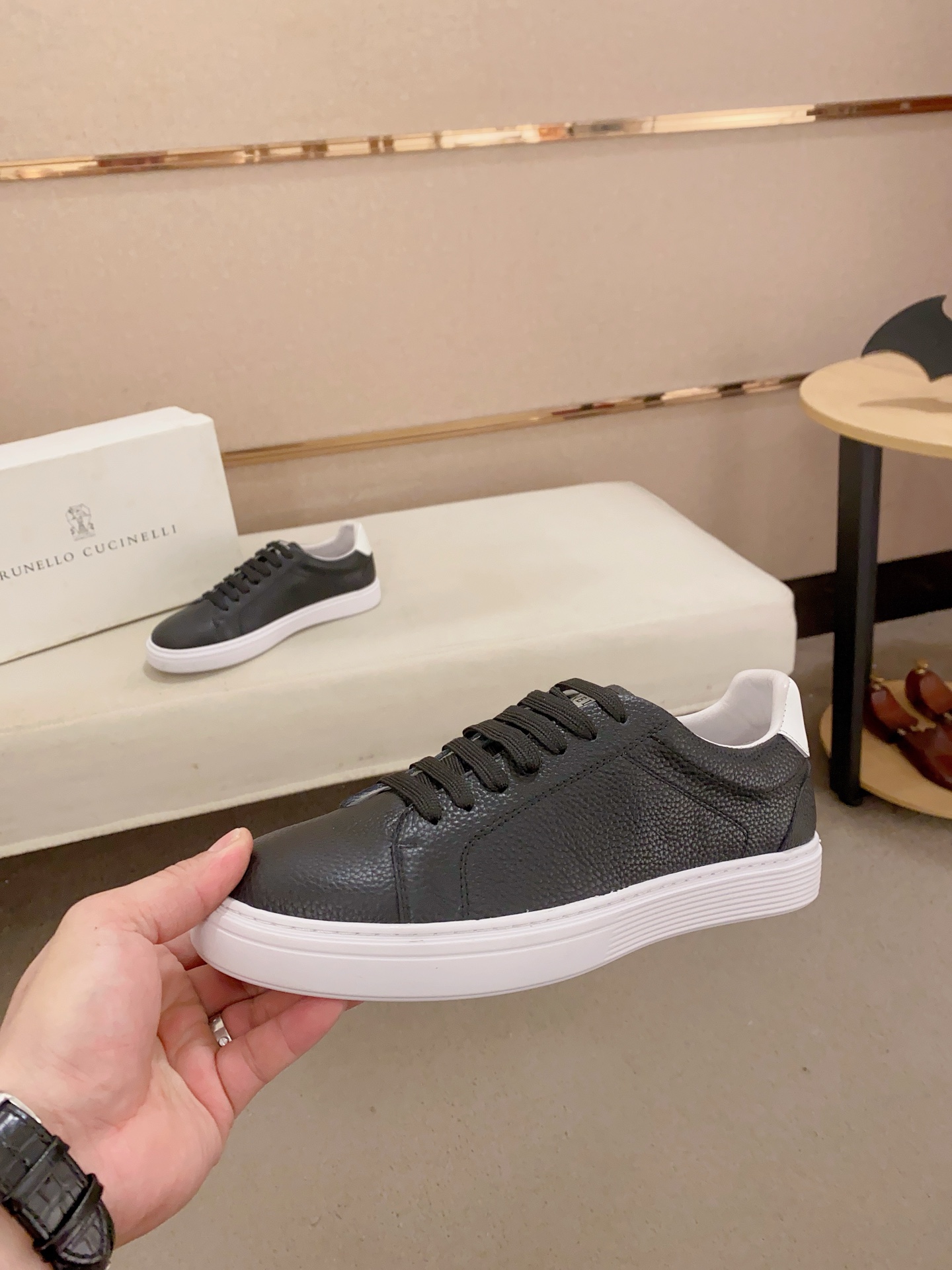 Brunello Cucinelli Men's Leather Sneakers - Stylish, Comfortable, and Durable 4 i1742455172329 7367 0 2