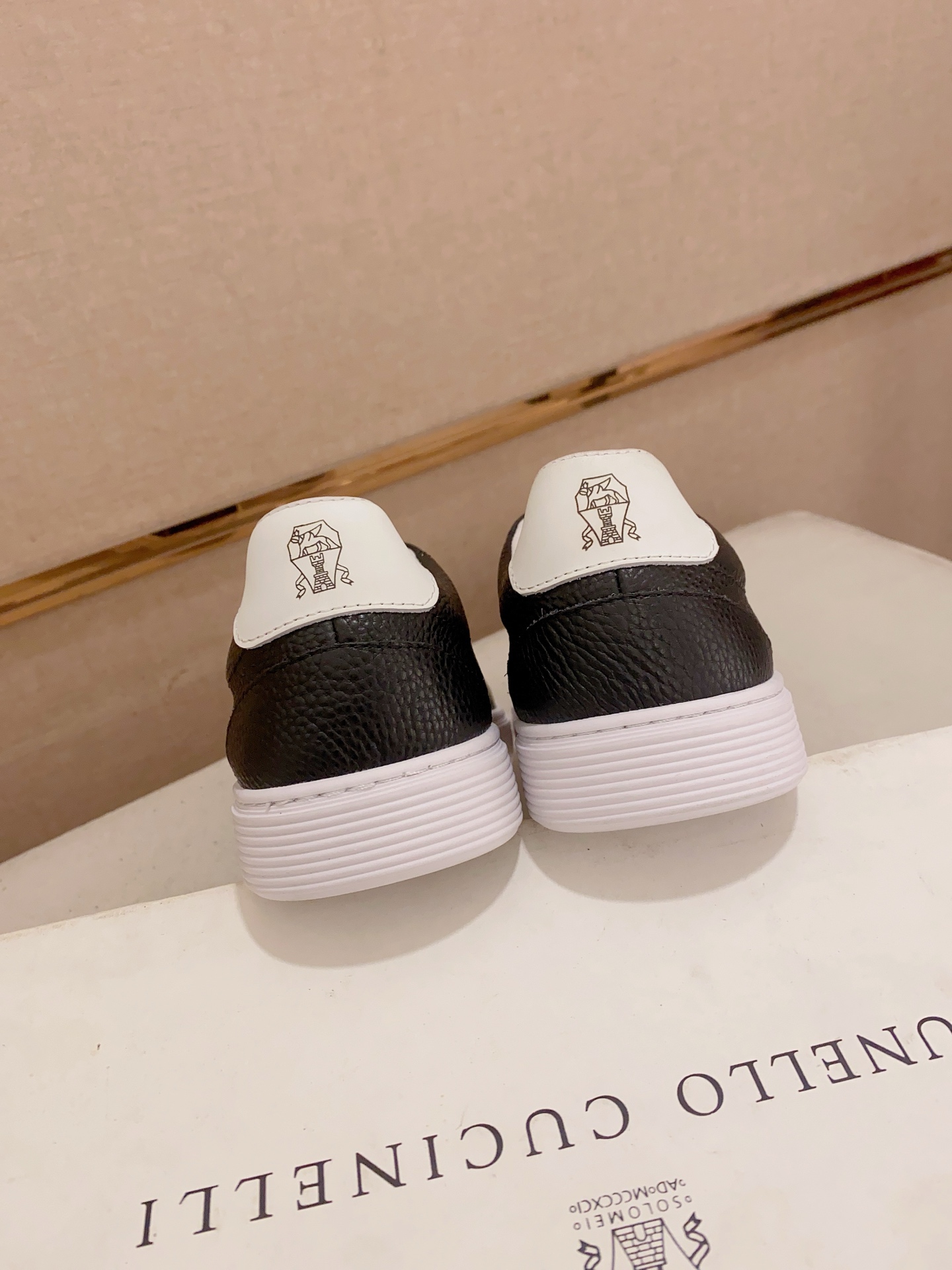 Brunello Cucinelli Men's Leather Sneakers - Stylish, Comfortable, and Durable 9 i1742455172347 6932 0 7