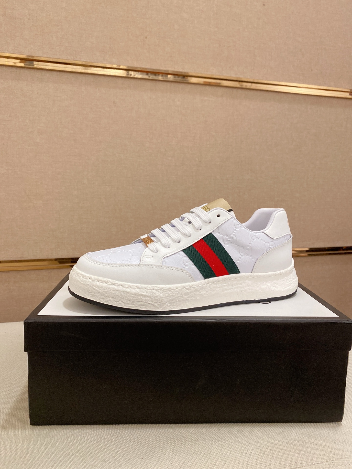 Gucci Men's Ace Leather Sneaker with Signature Web - Iconic Style 2 i1742626698164 8048 0 0