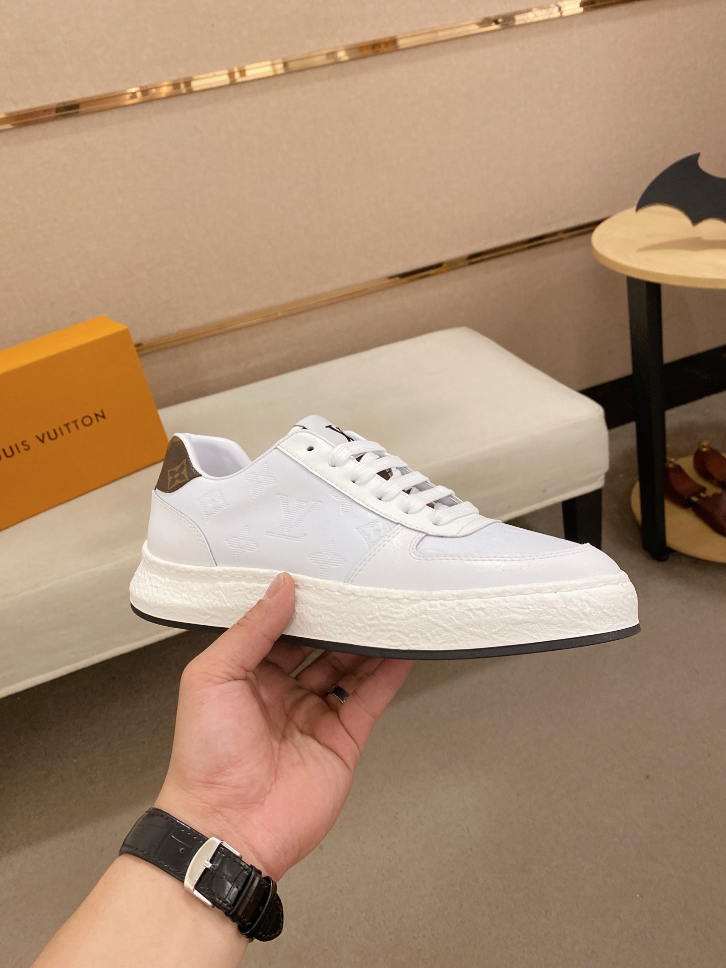 Louis Vuitton Men's White Leather Low-Top Sneakers Size 38-44 5 i1742626864669 6447 0 3