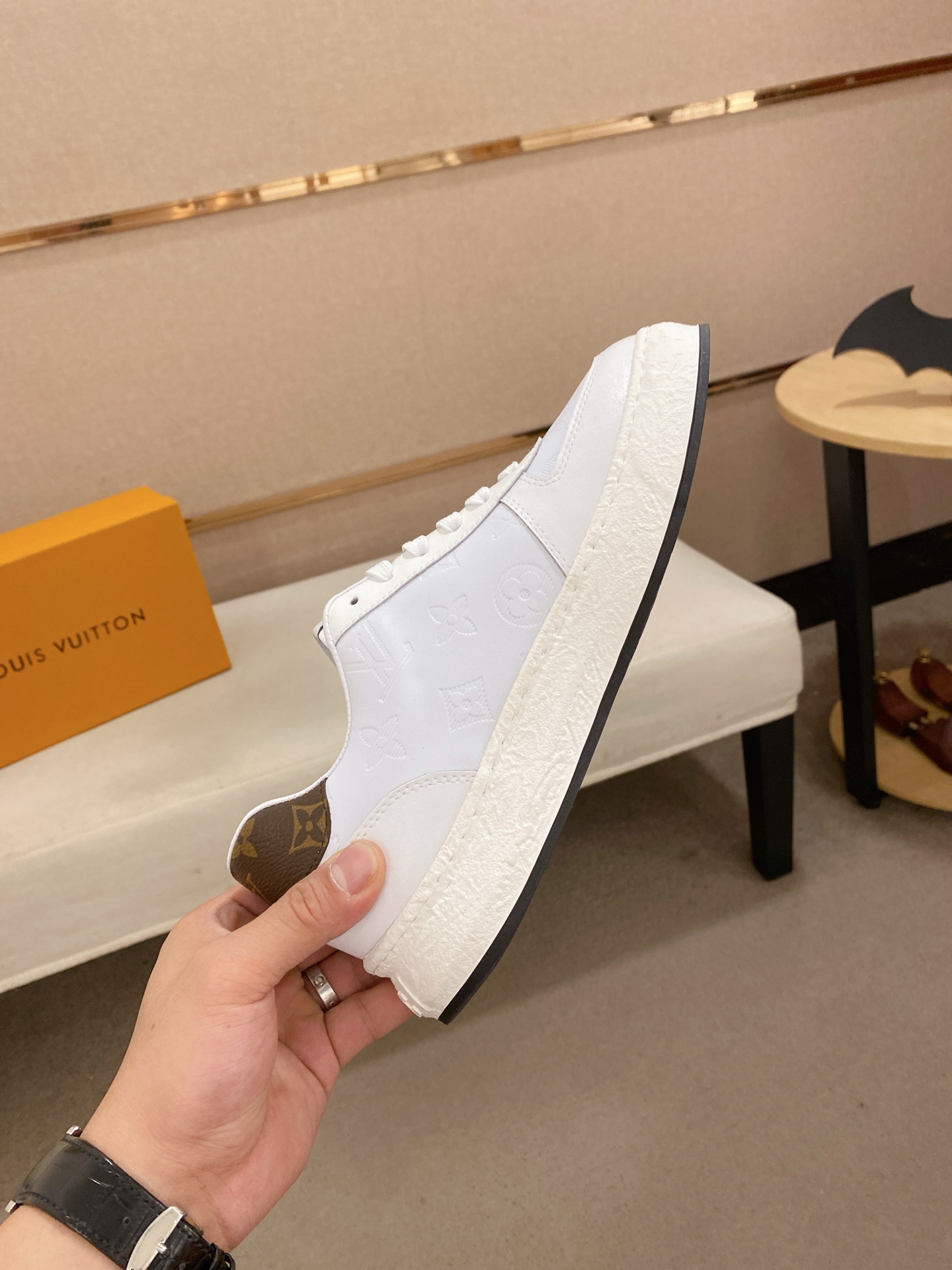 Louis Vuitton Men's White Leather Low-Top Sneakers Size 38-44 6 i1742626864696 3086 0 4