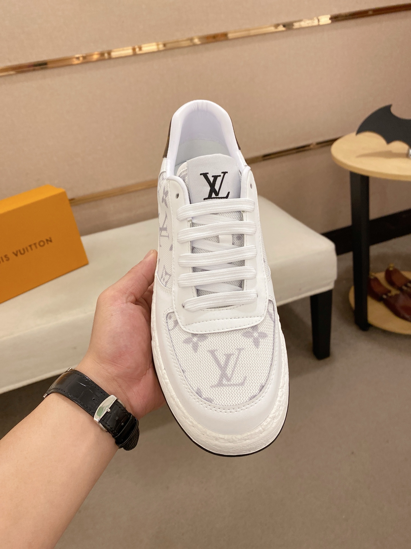 Louis Vuitton Men's White Leather Lace-Up Sneakers Size 38-44 3 i1742626996782 9266 0 1
