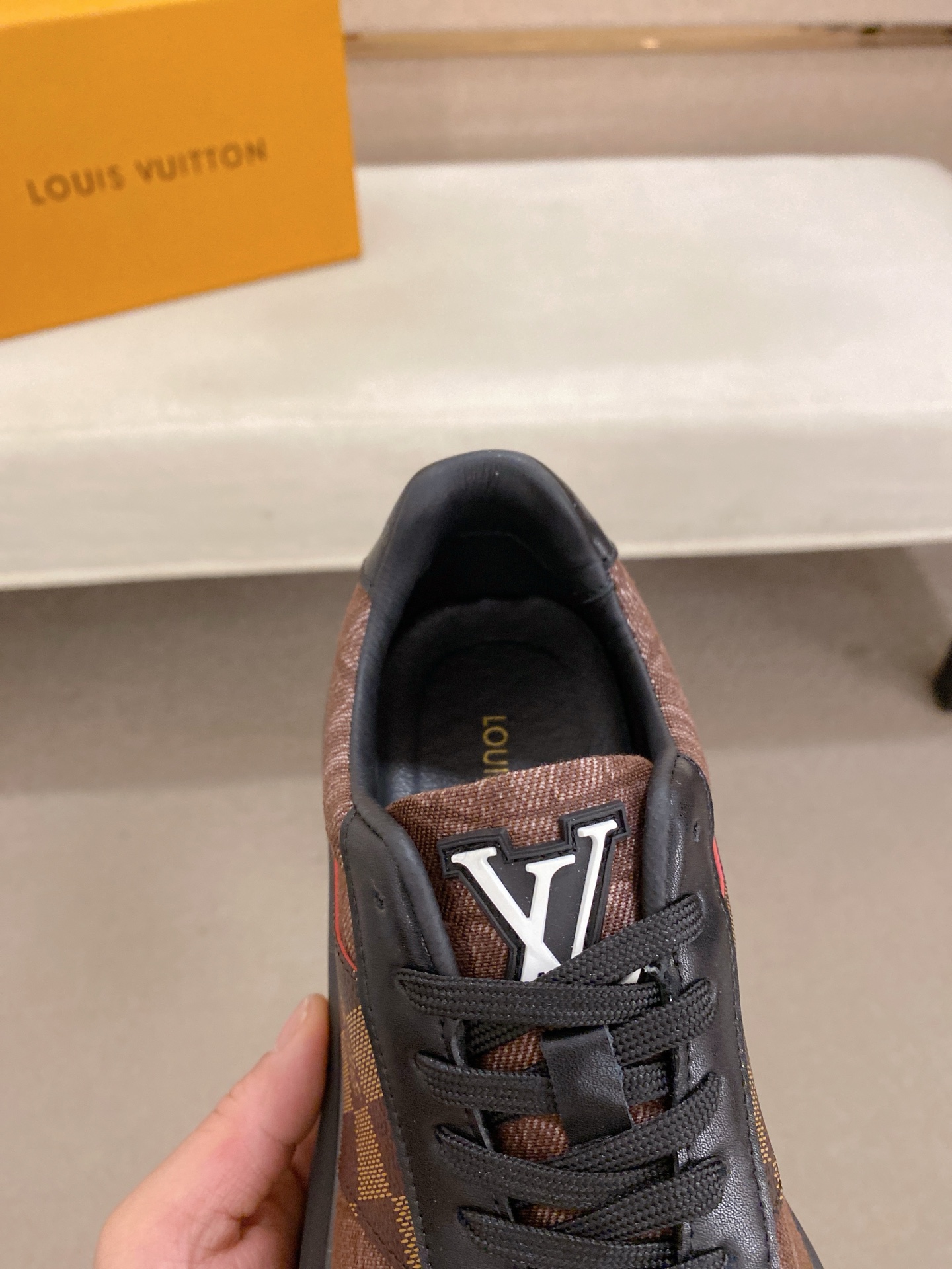 Louis Vuitton Men's Brown Leather Checkered Pattern Comfortable Sneakers 7 i1742627219566 4073 0 5