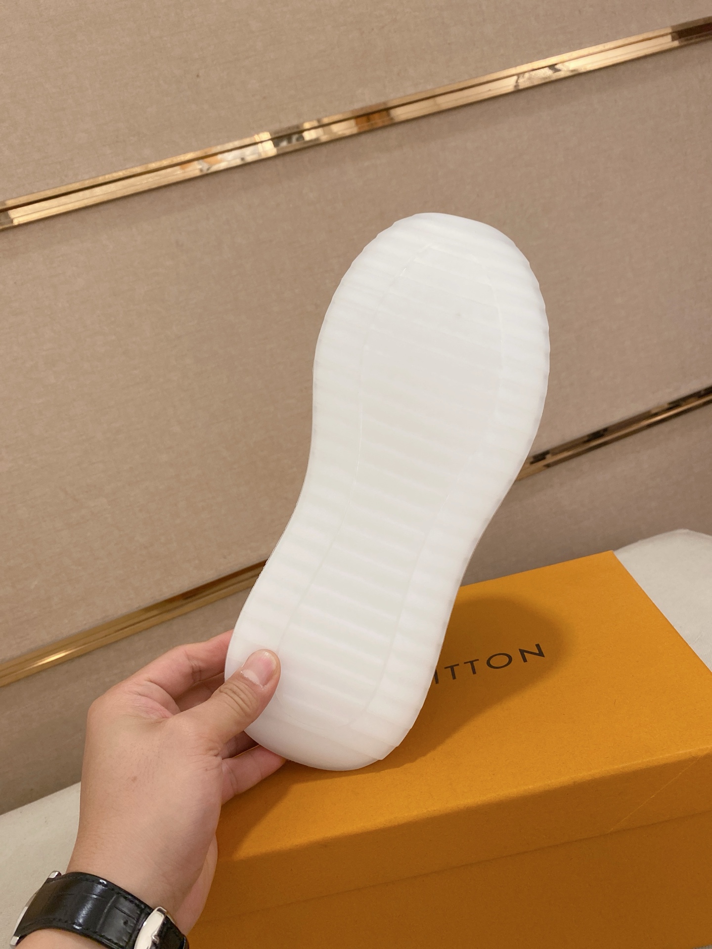 Louis Vuitton Men's Run Away Pulse Sneaker Blue LV Monogram Size 38-44 10 i1742627249496 3409 0 8