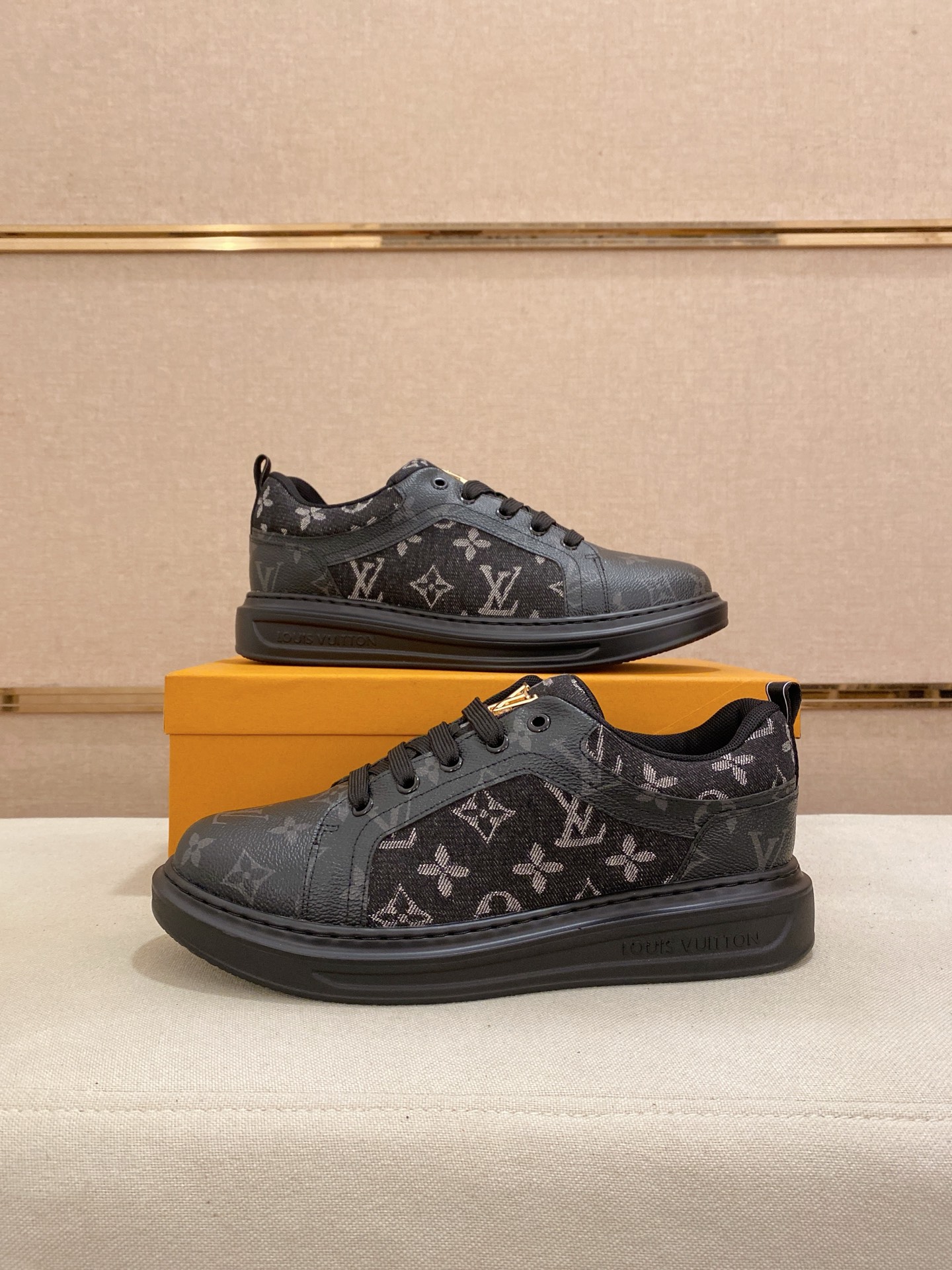 Louis Vuitton Men's Black Leather Sneakers with Monogram, Size 38-44 8 i1742627297151 8140 0 6