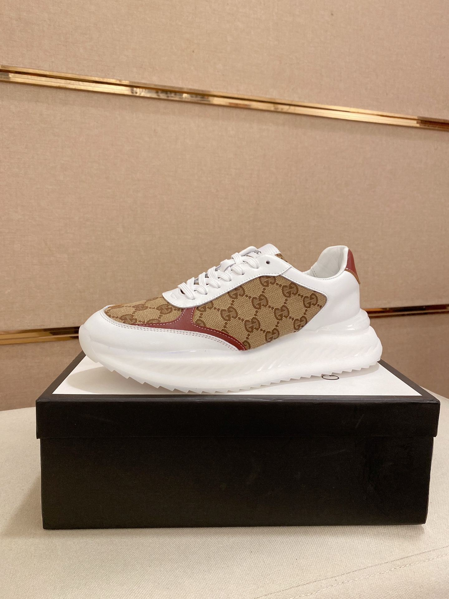 Gucci Men's Leather and Monogram Sneakers in White and Brown, Size 38-44