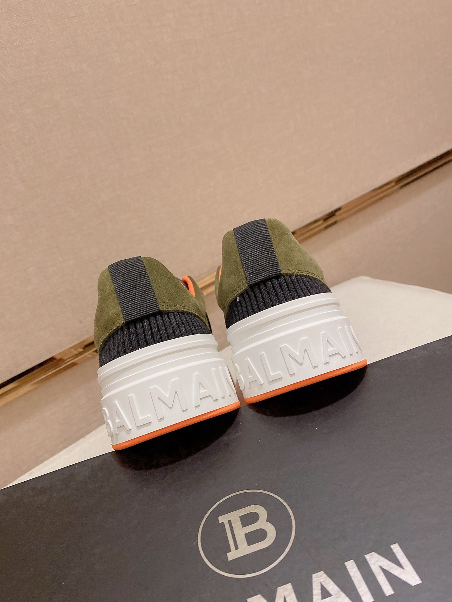 Balmain Men's Leather Slip-On Sneakers - Style & Comfort, Sizes 39-44 9 i1742631153188 3829 0 7
