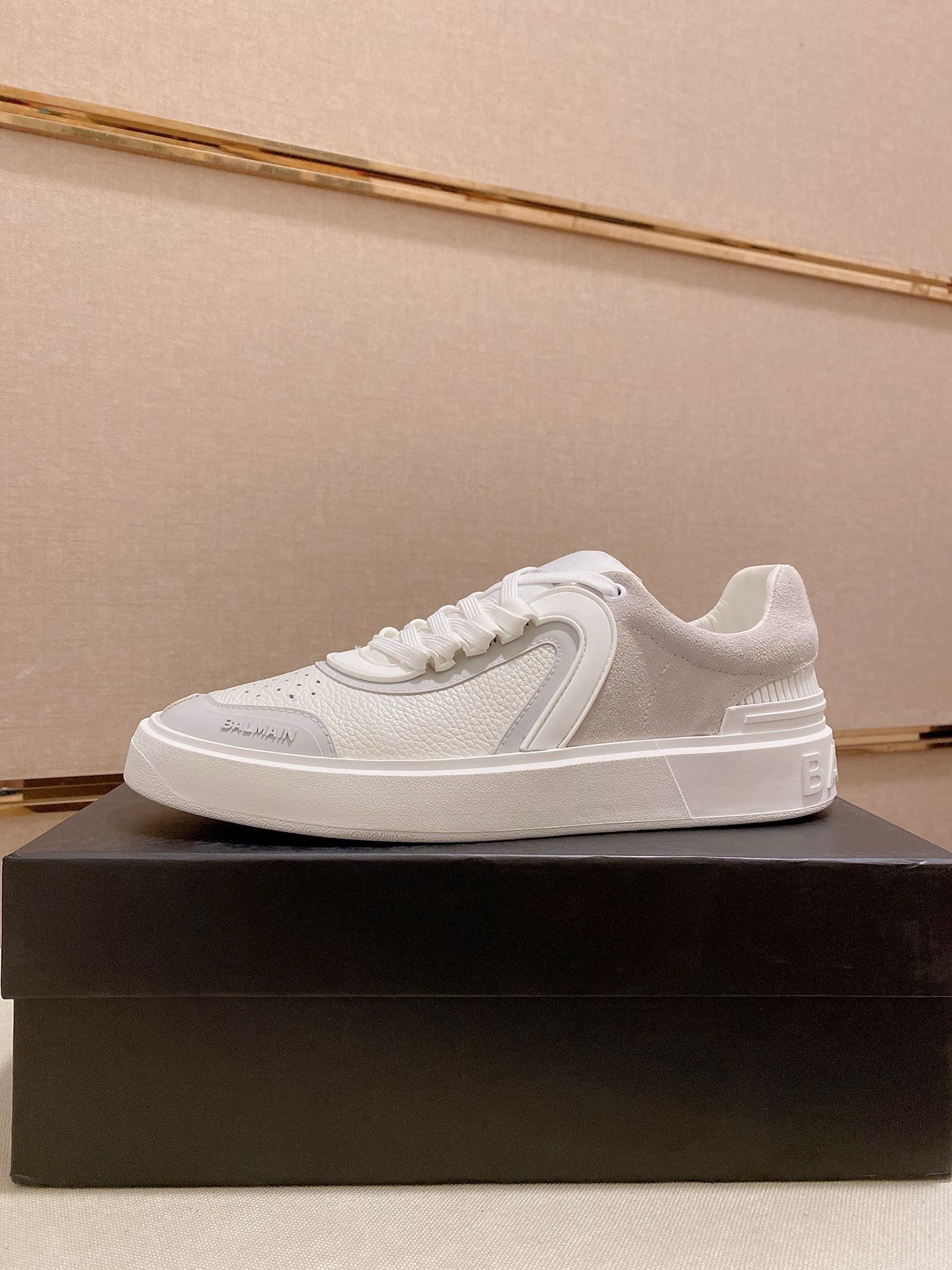 Balmain Men's White Leather & Suede Lace-Up Sneakers - Size 39-44 2 i1742631202999 80 0 0