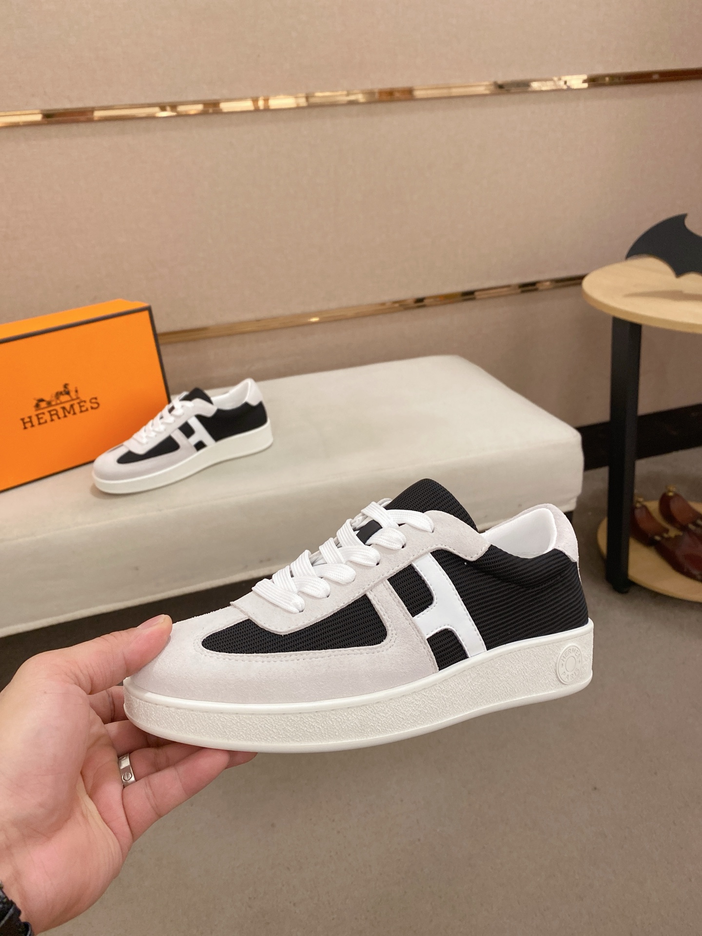 Hermes Men's Classic Original Leather Sneakers Size 38-44 4 i1742636411910 8541 0 2