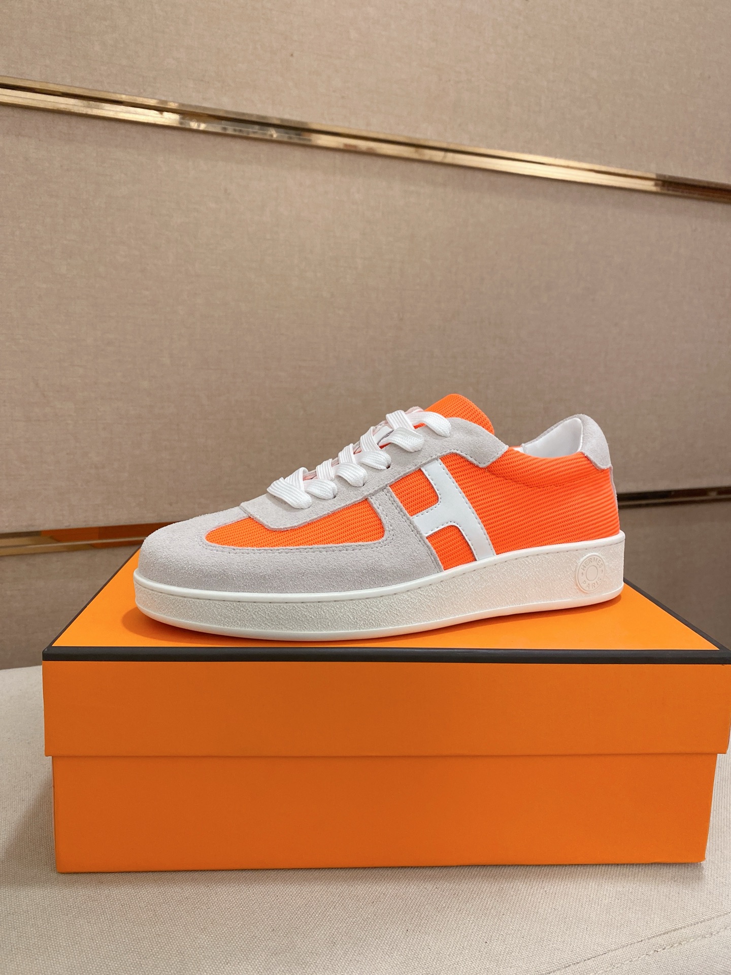 Hermès Men's Décontractée Sneakers in Orange and White - Size 38-44 2 i1742636440550 8750 0 0