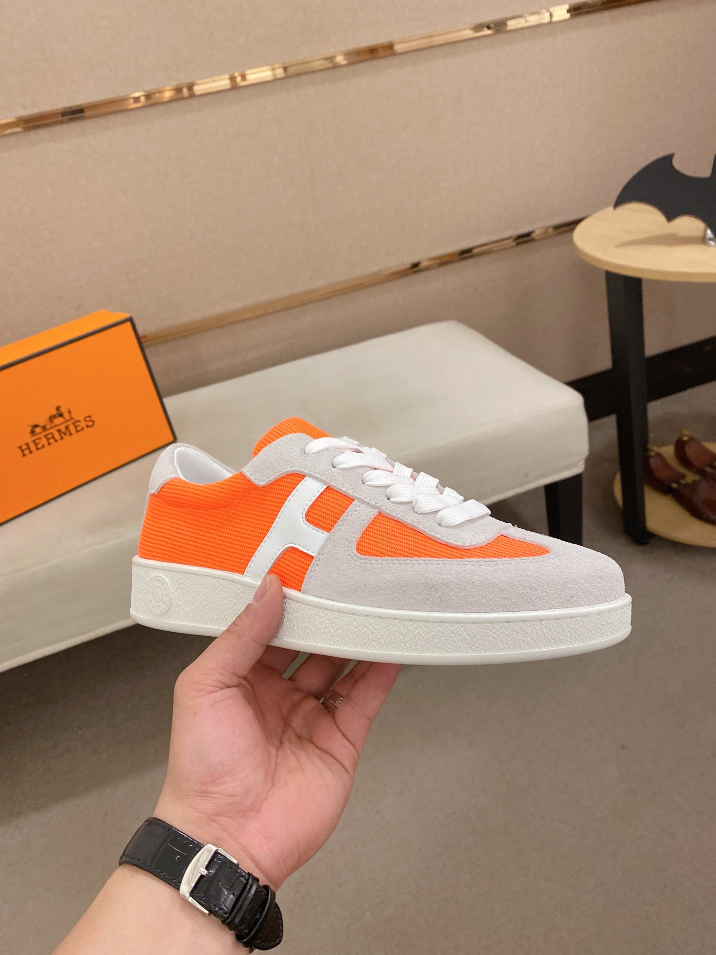 Hermès Men's Décontractée Sneakers in Orange and White - Size 38-44 5 i1742636440596 6871 0 3