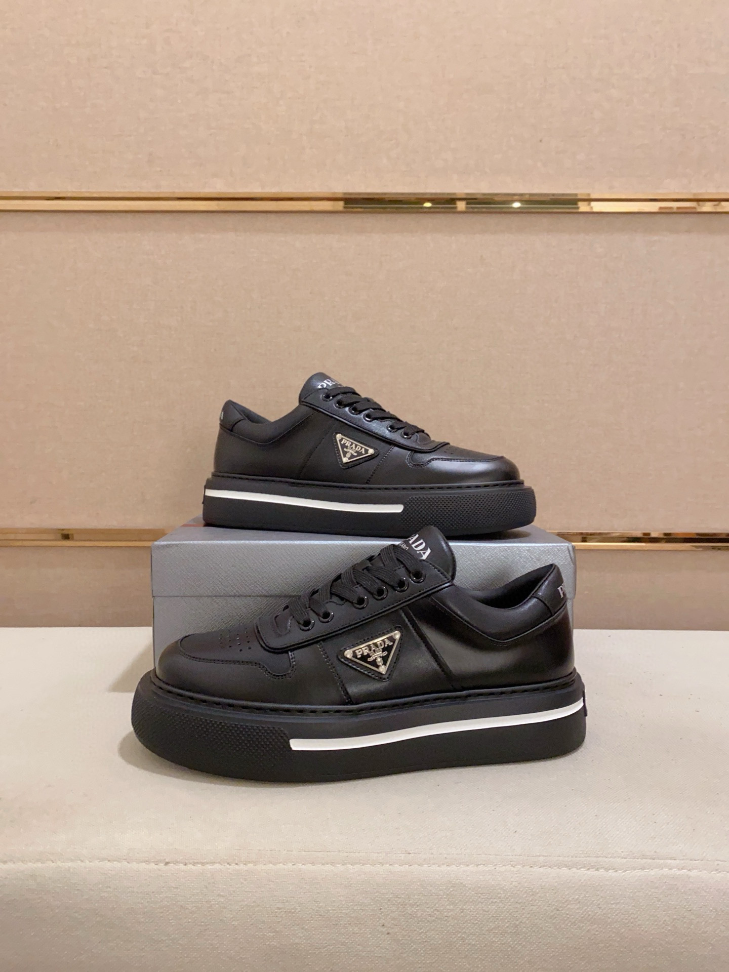 Prada Men's Leather Sneakers, Black Low-Top Lace-Up Casual Shoes 8 i1743320721030 3756 0 6
