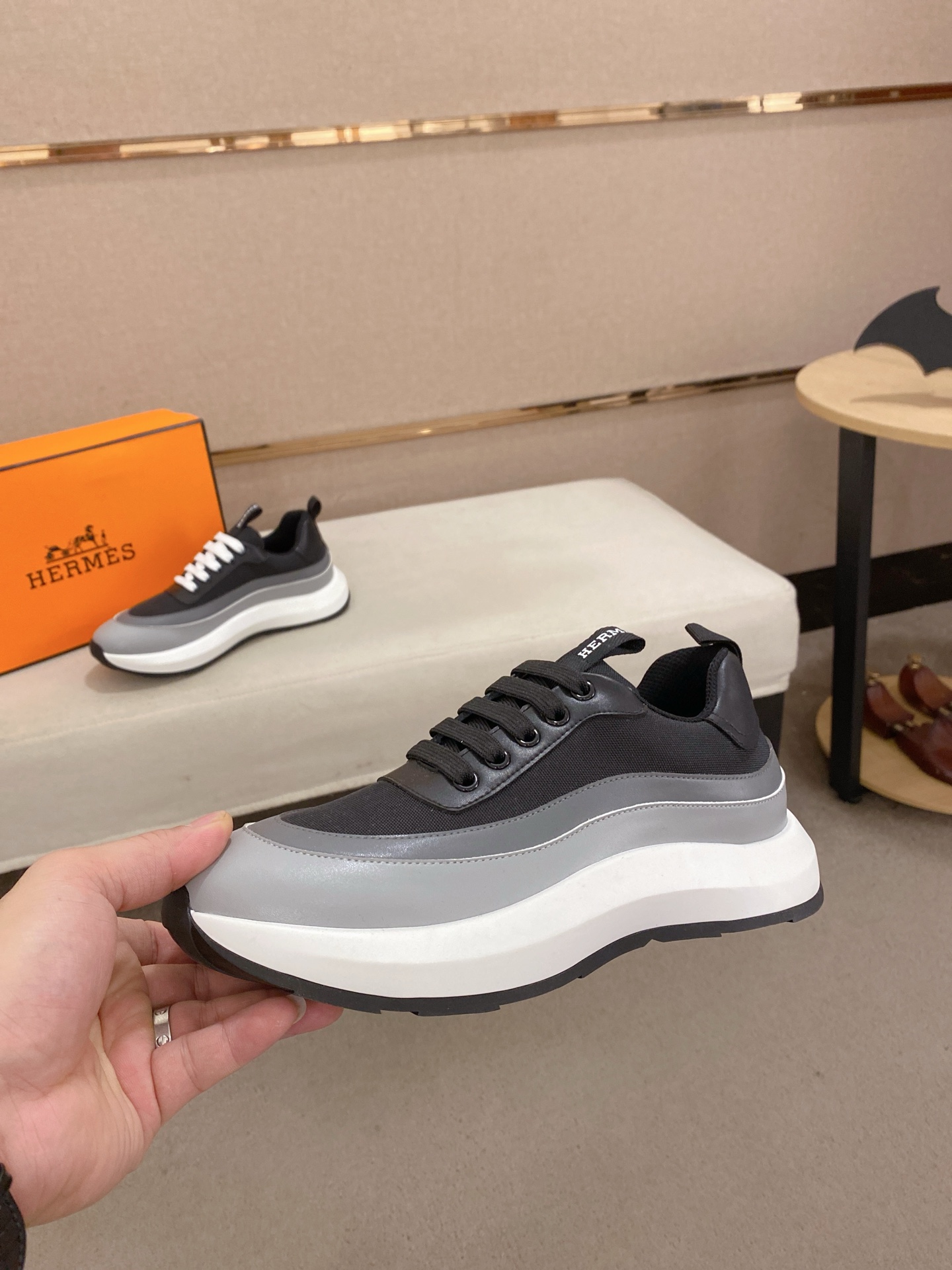 Hermes Men's Classic Sneakers - Italian Leather, Comfortable Fit, Sizes 38-44 4 i1744526787531 7967 0 2