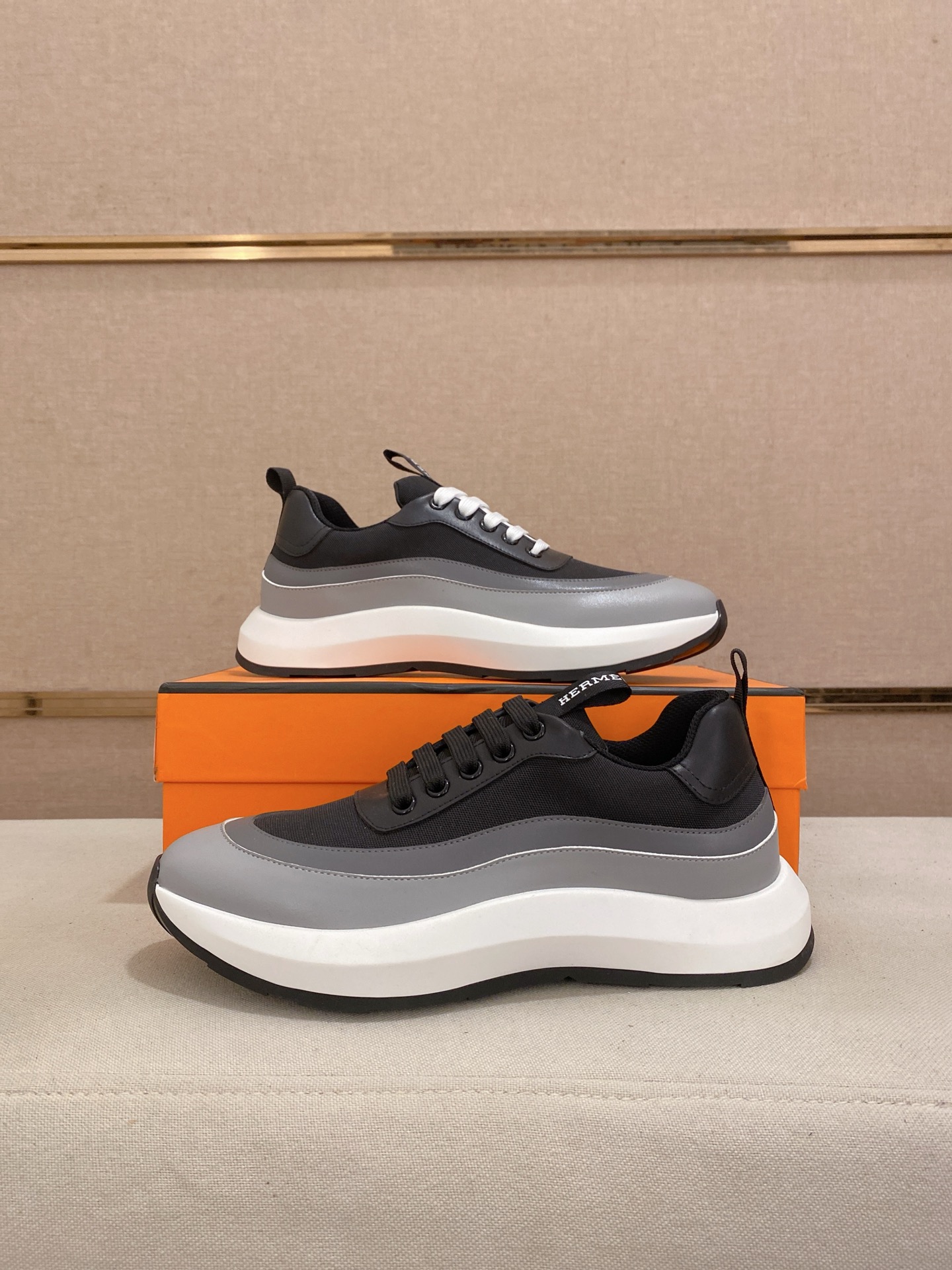 Hermes Men's Classic Sneakers - Italian Leather, Comfortable Fit, Sizes 38-44 8 i1744526788660 3731 0 6