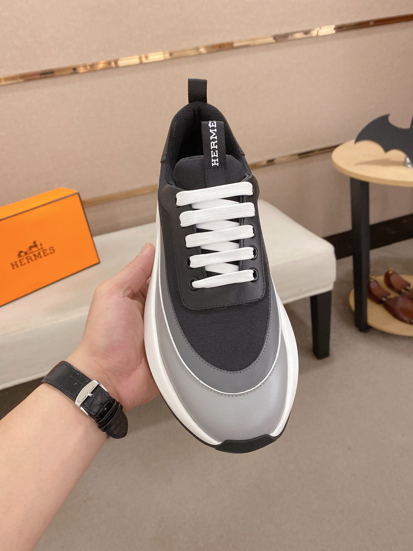 Hermes Men's Classic Sneakers - Italian Leather, Comfortable Fit, Sizes 38-44 3 i1744526788660 3753 0 1