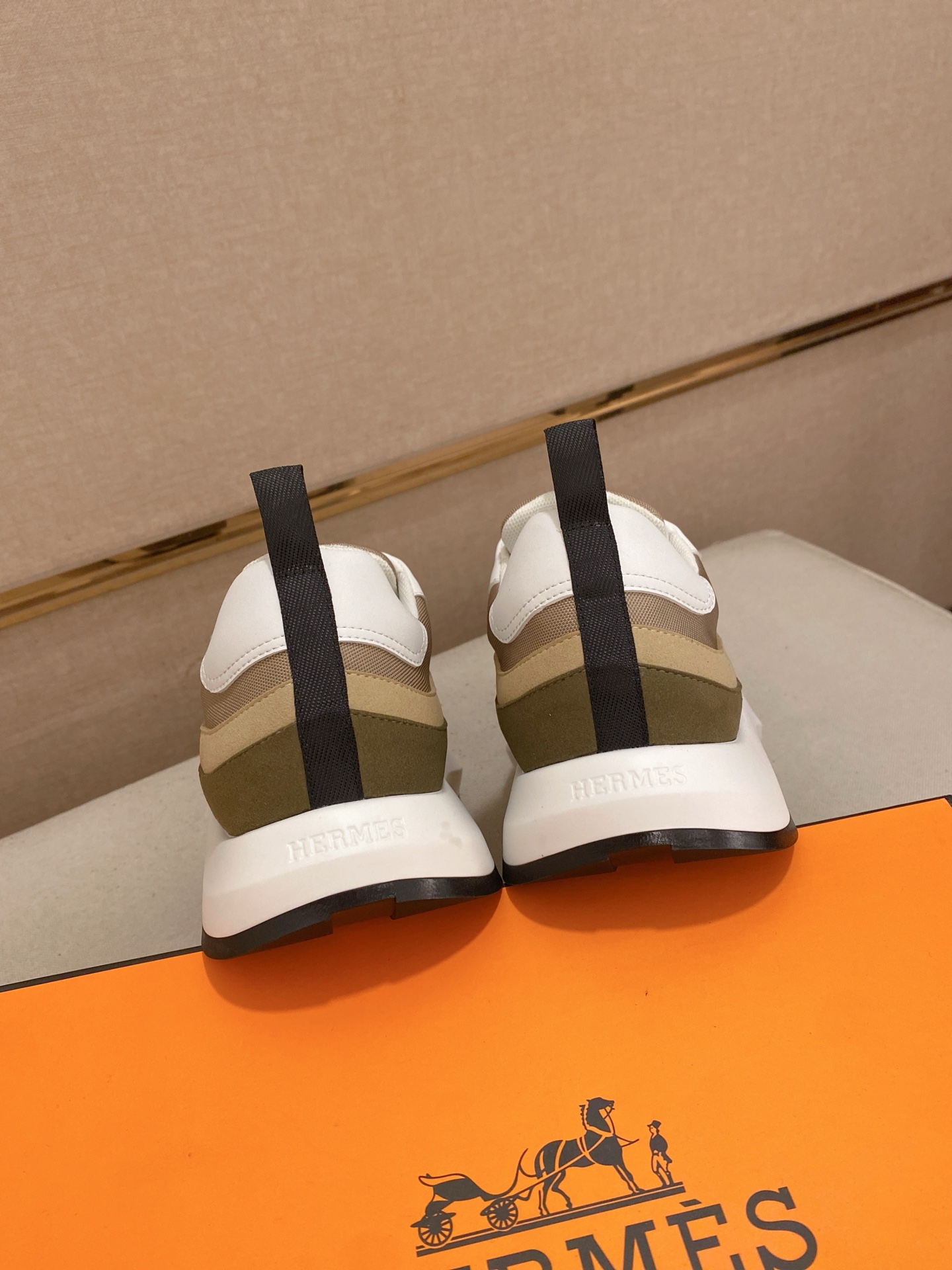 Hermes Men's Classic Sneakers, Italian Leather, Comfortable Fit, Sizes 38-44 9 i1744526809908 25 0 7