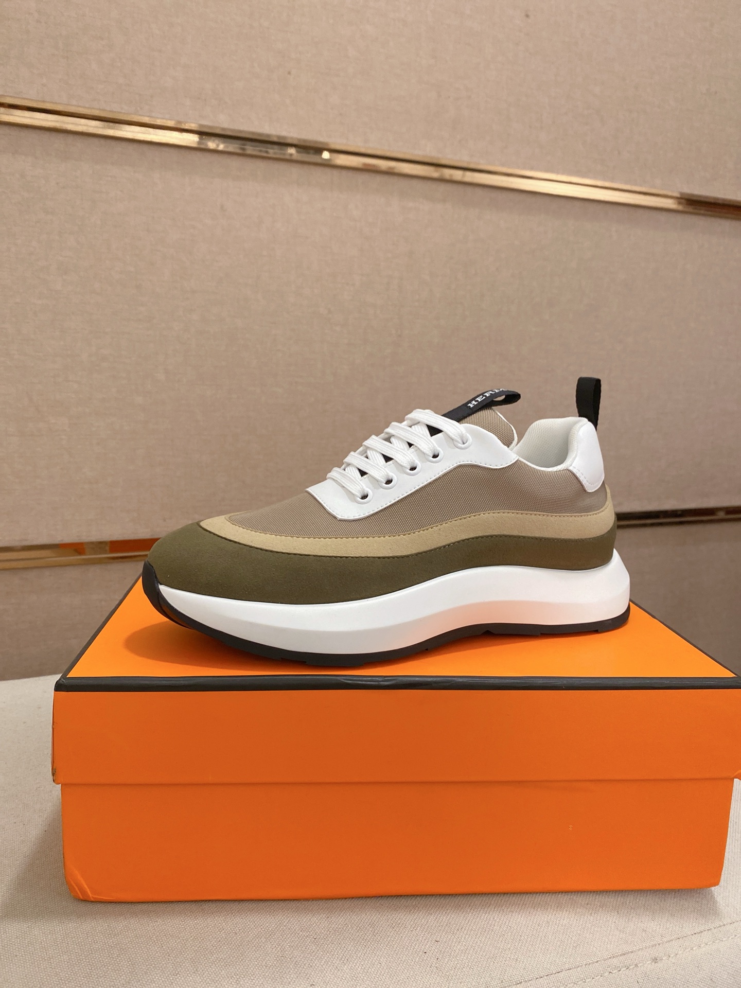 Hermes Men's Classic Sneakers, Italian Leather, Comfortable Fit, Sizes 38-44 1 Hermes Men's Classic Sneakers, Italian Leather, Comfortable Fit, Sizes 38-44