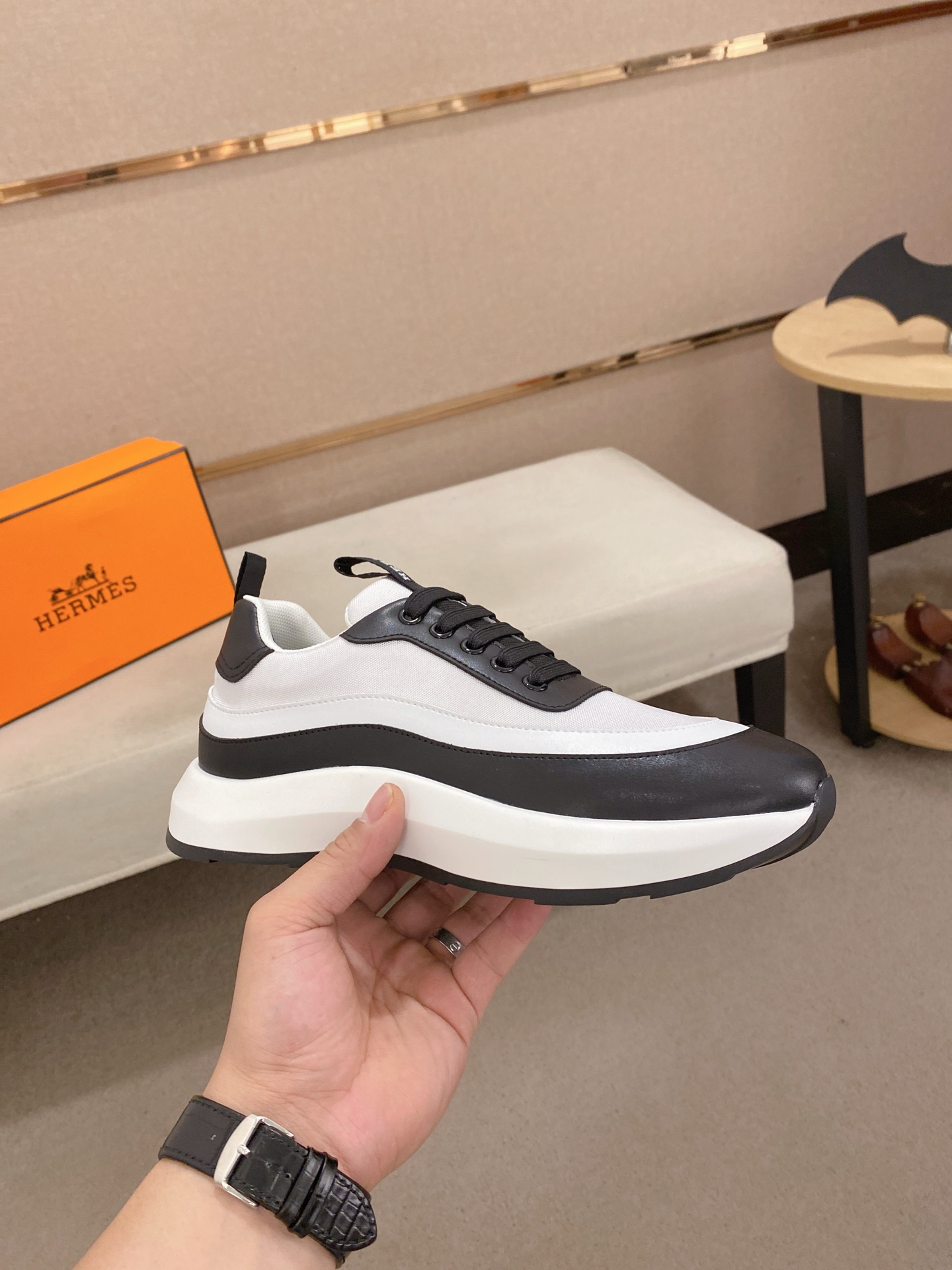 Hermes Men's Classic Sneakers - Italian Leather, Comfortable Fit, Sizes 38-44 5 i1744526858066 1290 0 3
