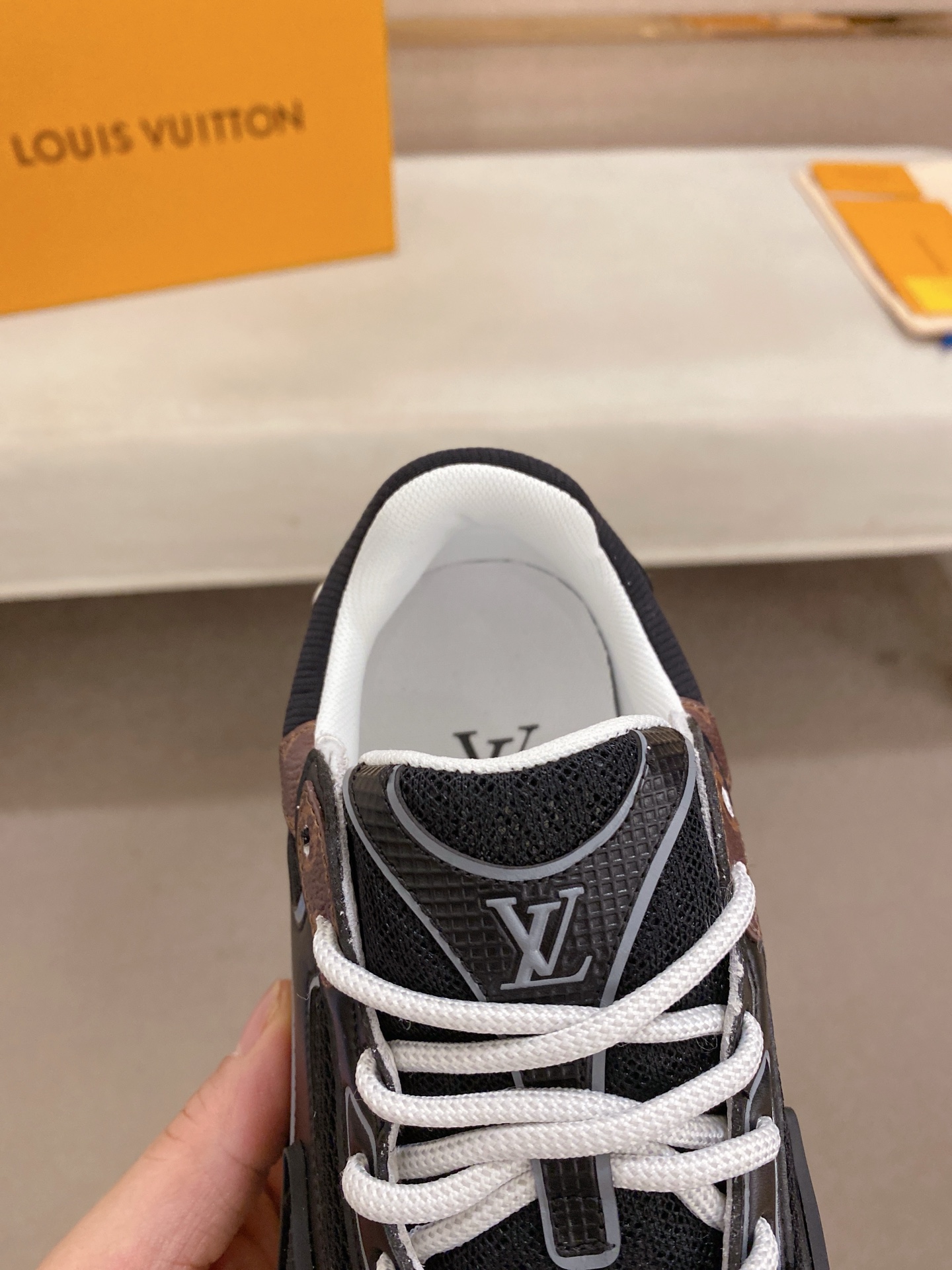Louis Vuitton Olympia Sneakers: Stylish, Comfortable, and Iconic Design Running Shoes 7 i1744613367407 5133 0 4