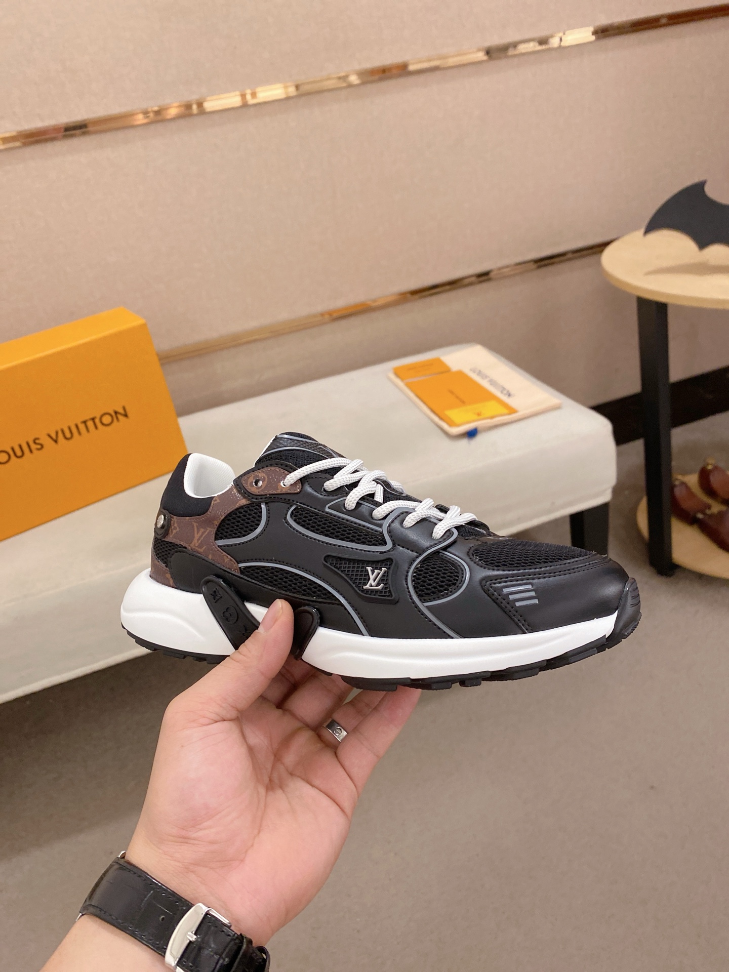 Louis Vuitton Olympia Sneakers: Stylish, Comfortable, and Iconic Design Running Shoes 4 i1744613368740 2338 0 2