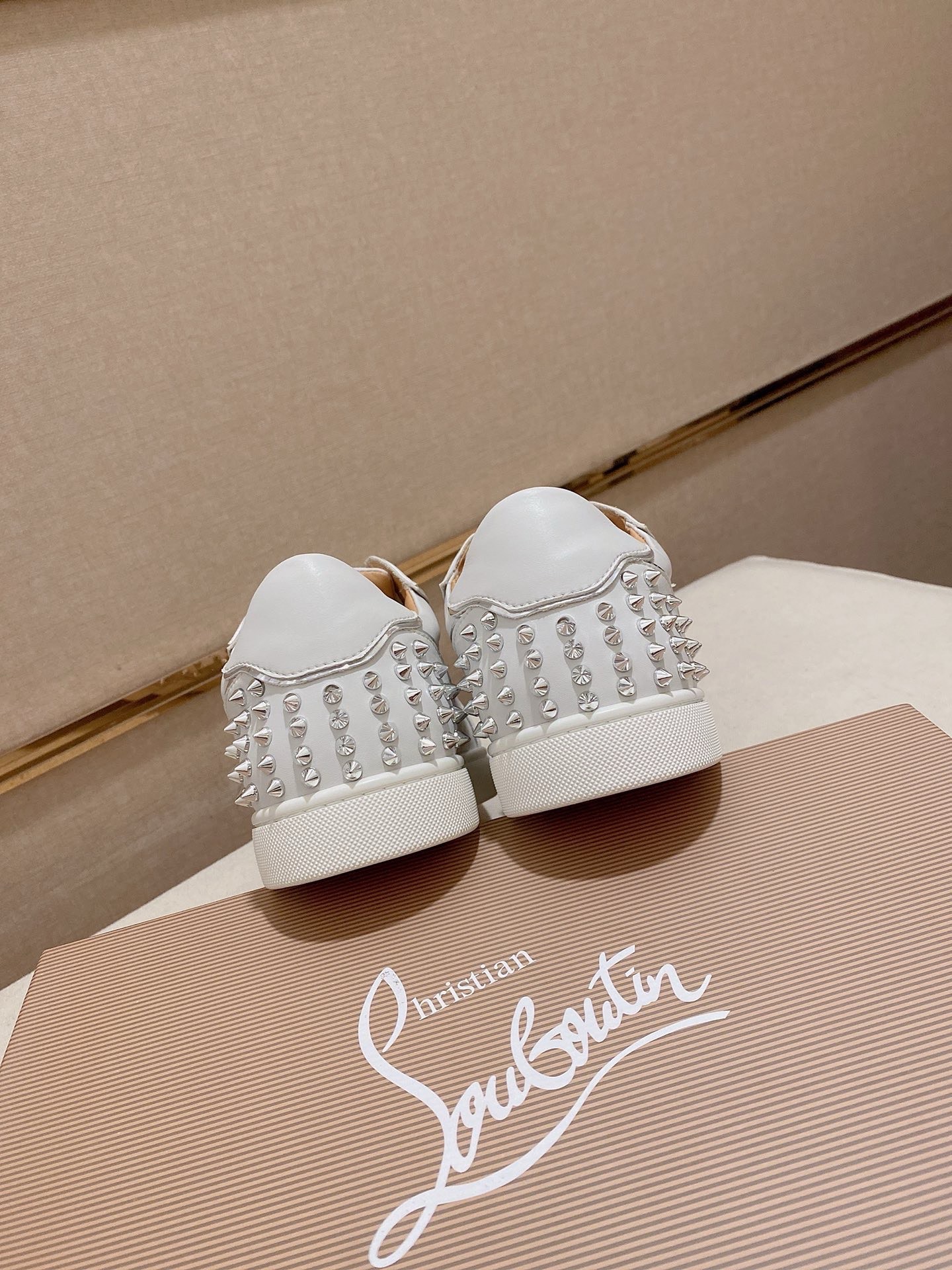 CL Red Bottom Series Sneakers in White Leather with Silver Studs 9 i1744699289037 2326 0 6