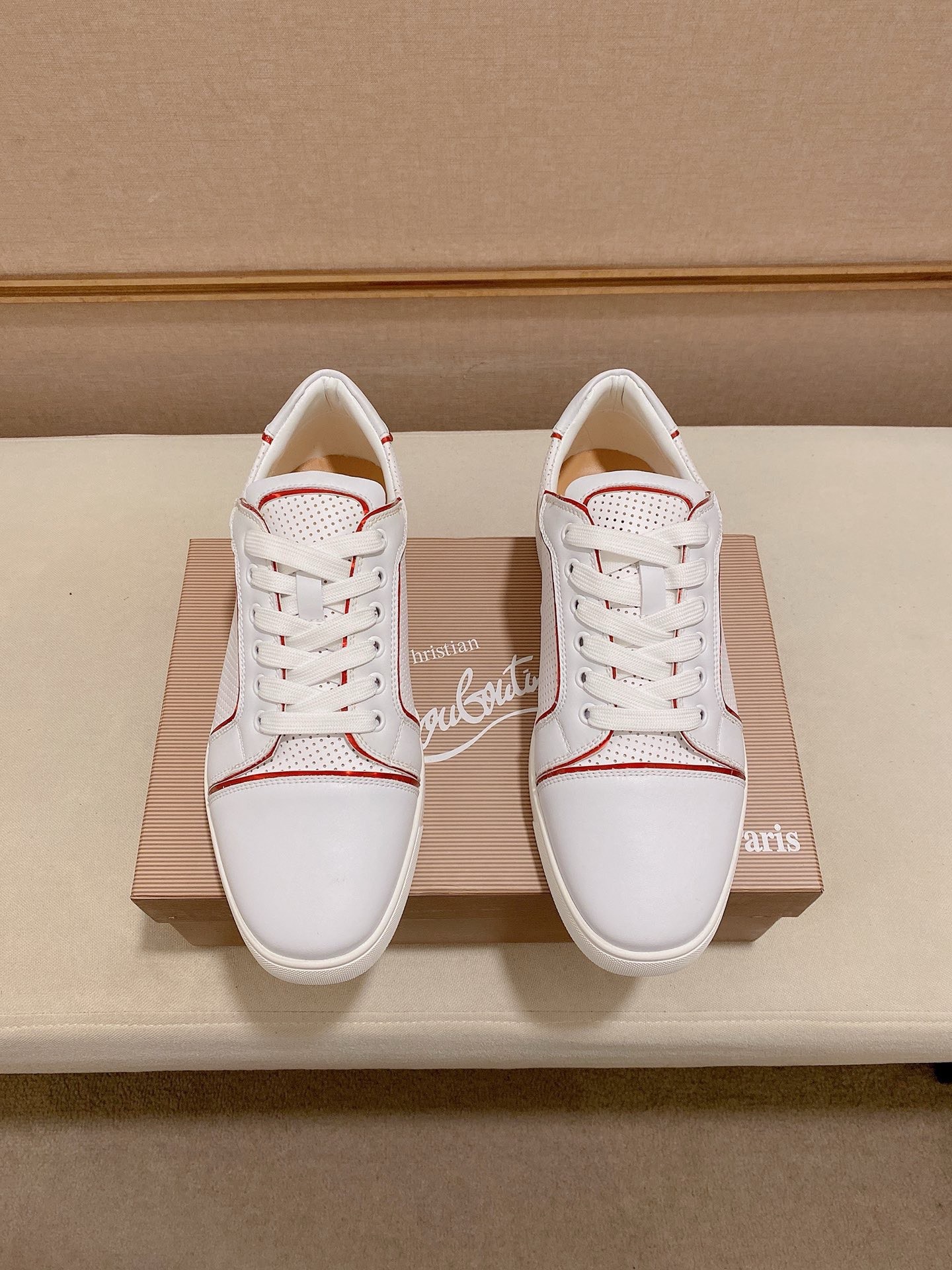 Christian Louboutin Men's White Leather Low-Top Sneakers, Size 38-44 8 i1744699350424 8489 0 6