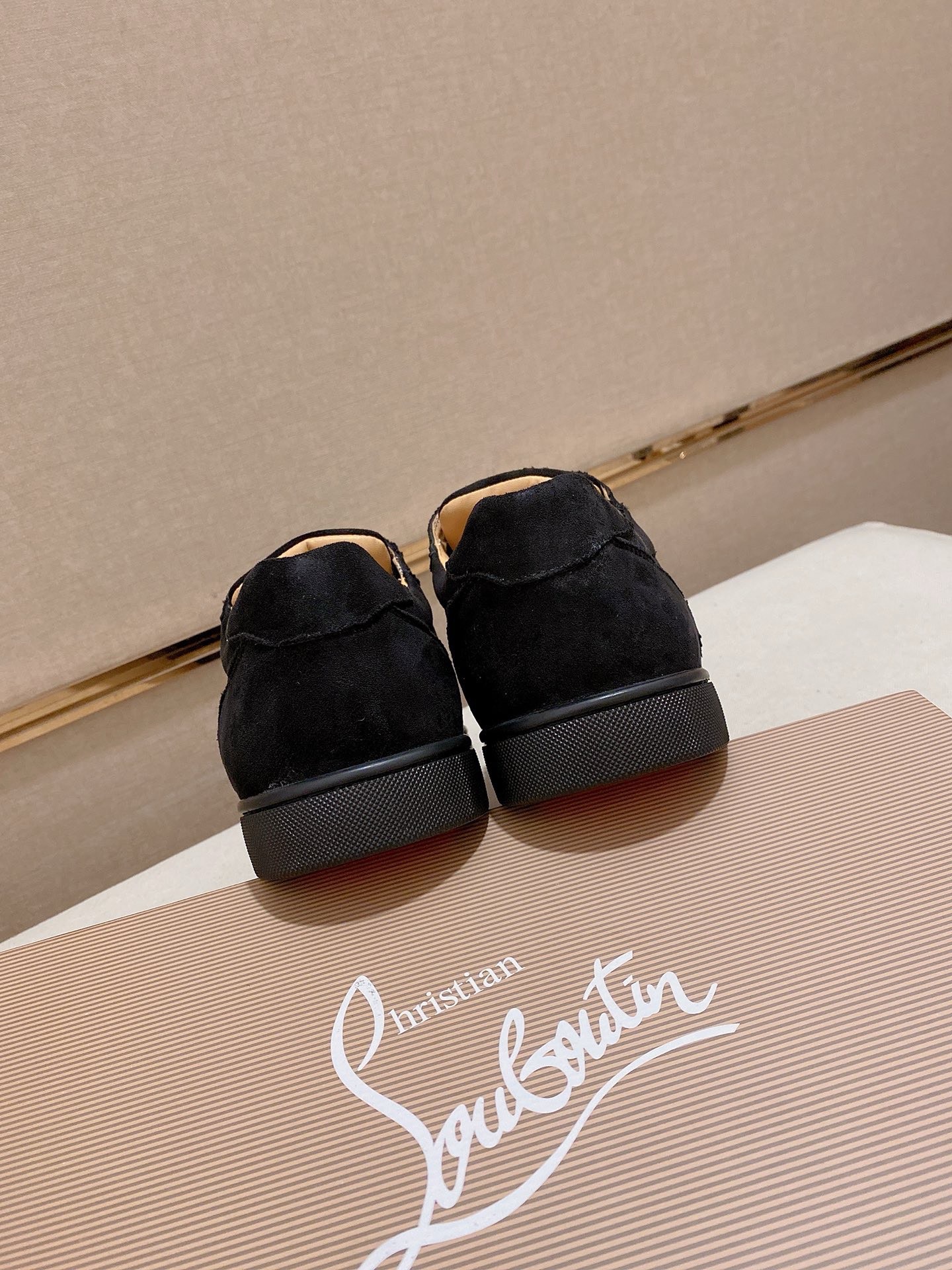 Christian Louboutin Black Suede Spiked Orlato Men's Low-Top Sneakers 8 i1744699424883 1757 0 6