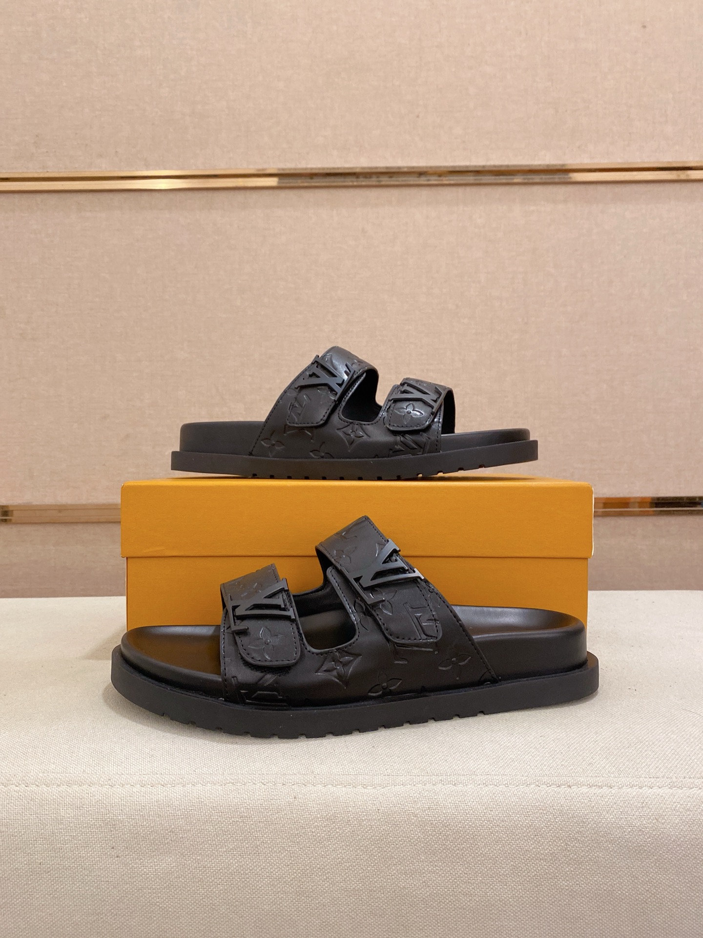 Louis Vuitton Men's Leather Monogram Sandals | Comfortable Summer Slides 8 i1745050819325 2112 0 6