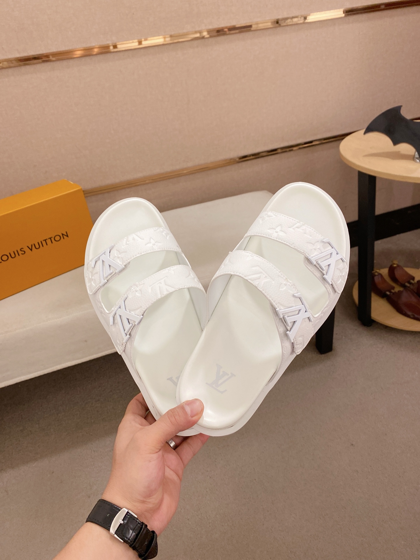 Louis Vuitton Men's White Leather Sandals, sizes 38-44, Spring/Summer Style 6 i1745050846724 6717 0 4