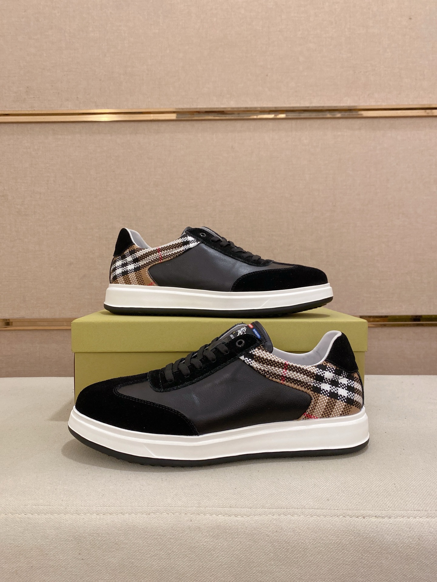 Burberry Men's Leather and Check Pattern Sneakers - Italian Craftsmanship 8 i1745302150837 4647 0 6