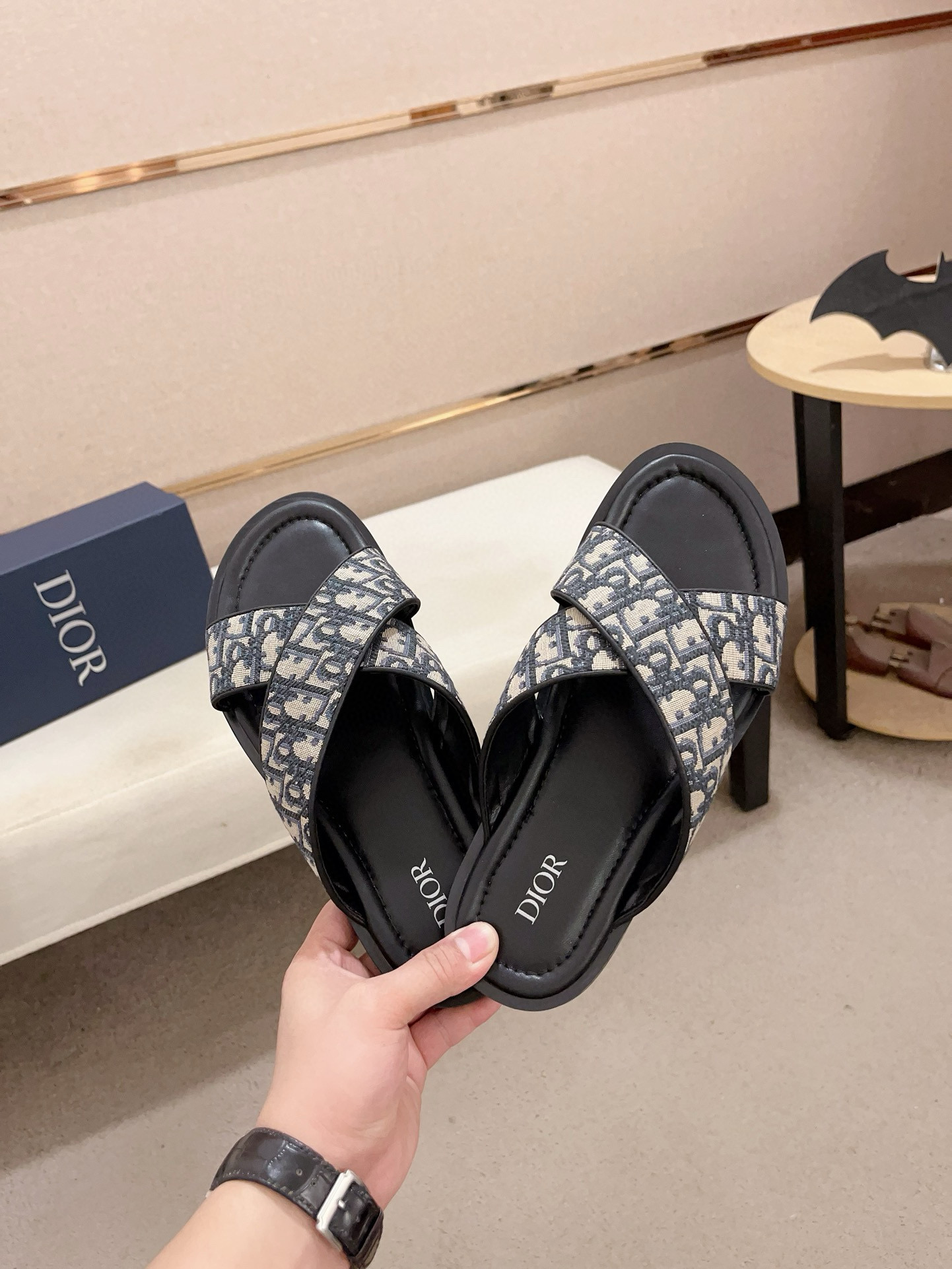 Dior Men's Dway Oblique Slides Sandals - Iconic Style & Comfort 6 i1745303135332 9305 0 4