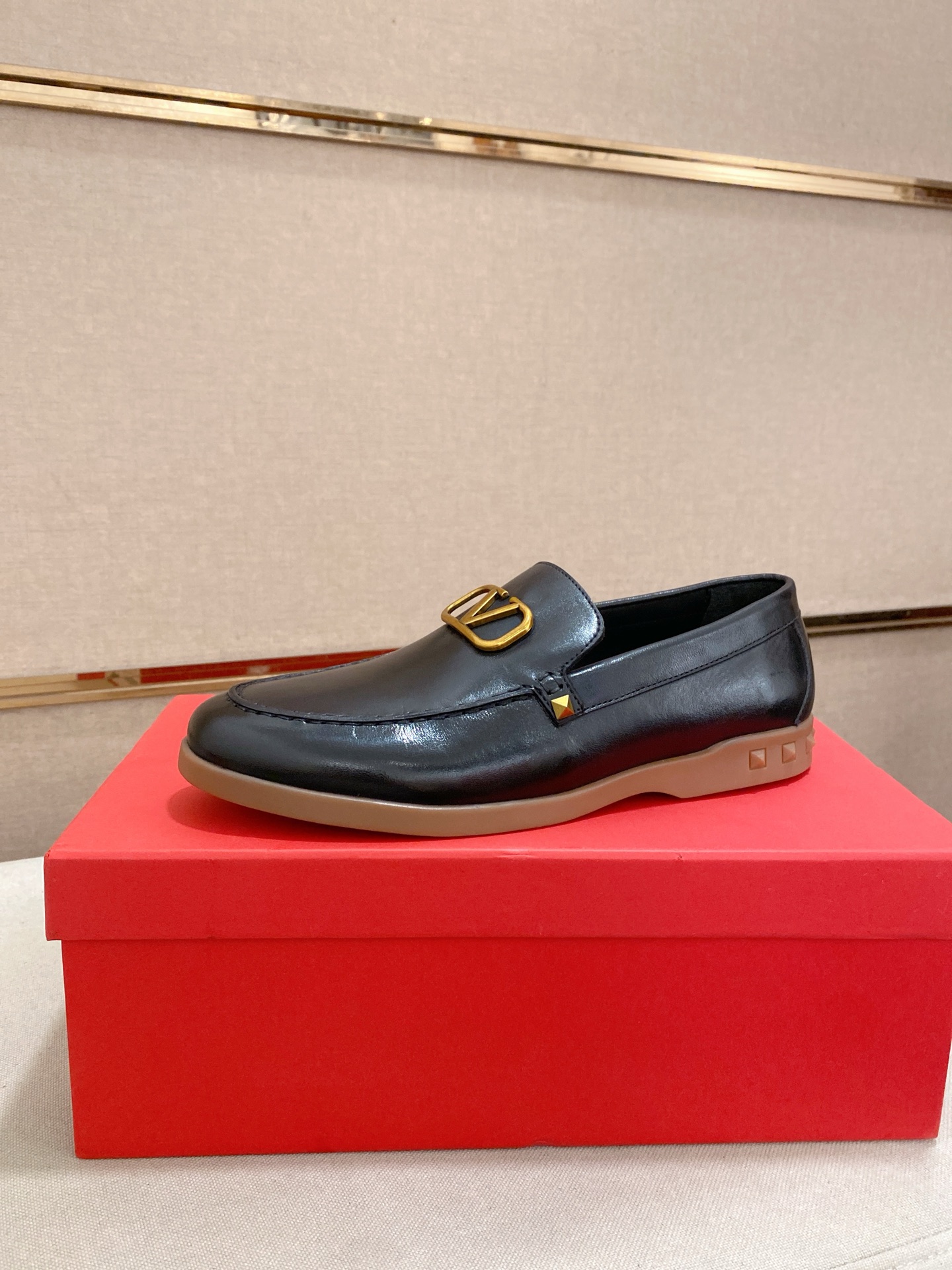 Valentino Men's Leather Loafers - Stylish Casual Slip-Ons,Sizes 38-44 1 Valentino Men's Leather Loafers - Stylish Casual Slip-Ons,Sizes 38-44