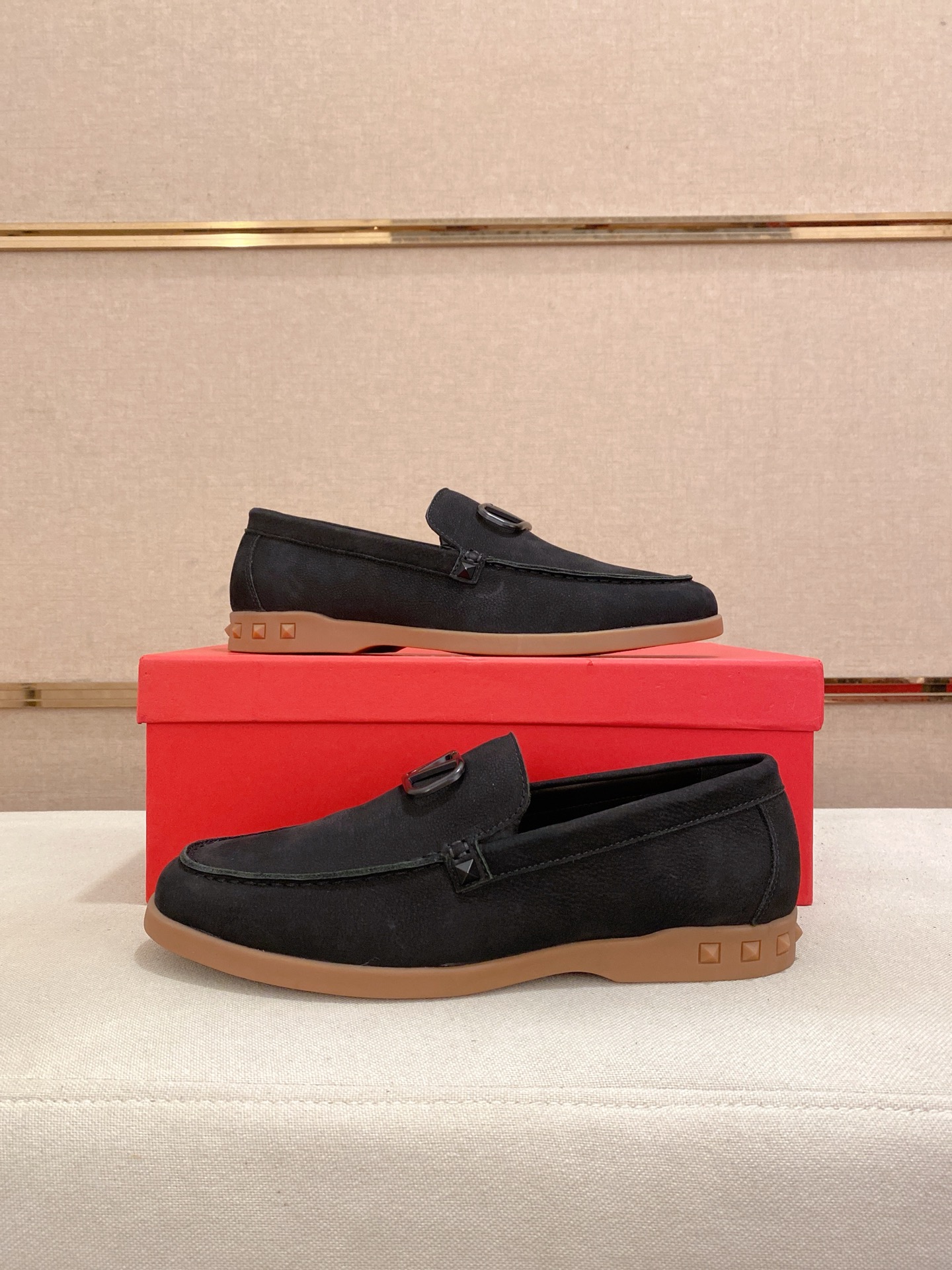 Valentino Men's Black Leather Loafers with Logo Detail, Sizes 38-44 8 i1745738633963 4715 0 5