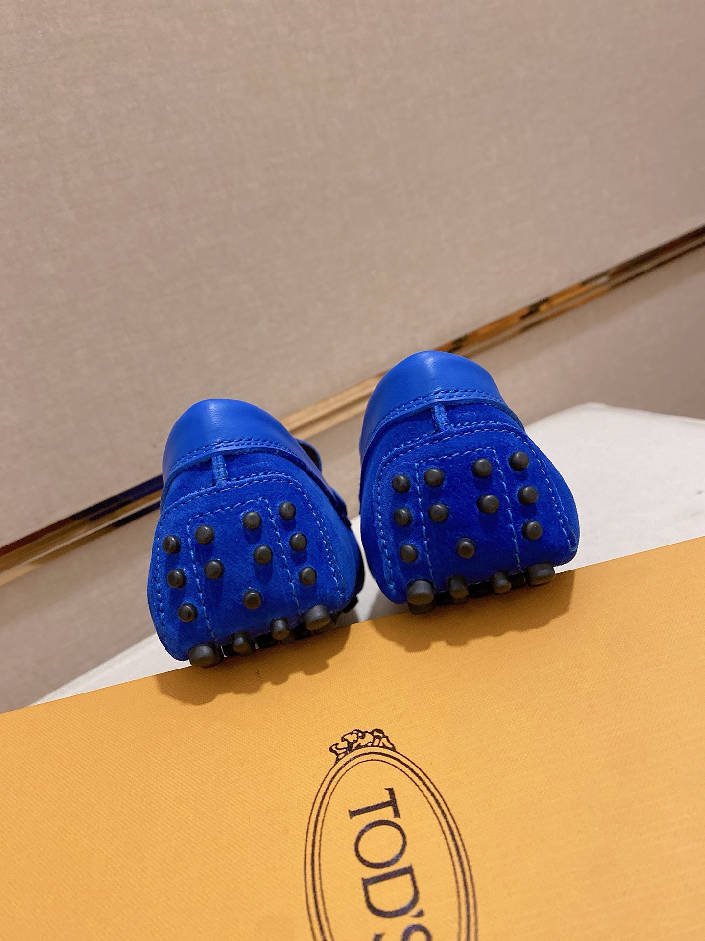 TOD'S Men's Blue Suede Driving Loafers with Gold Tone Hardware 9 i1746438242157 241 0 7