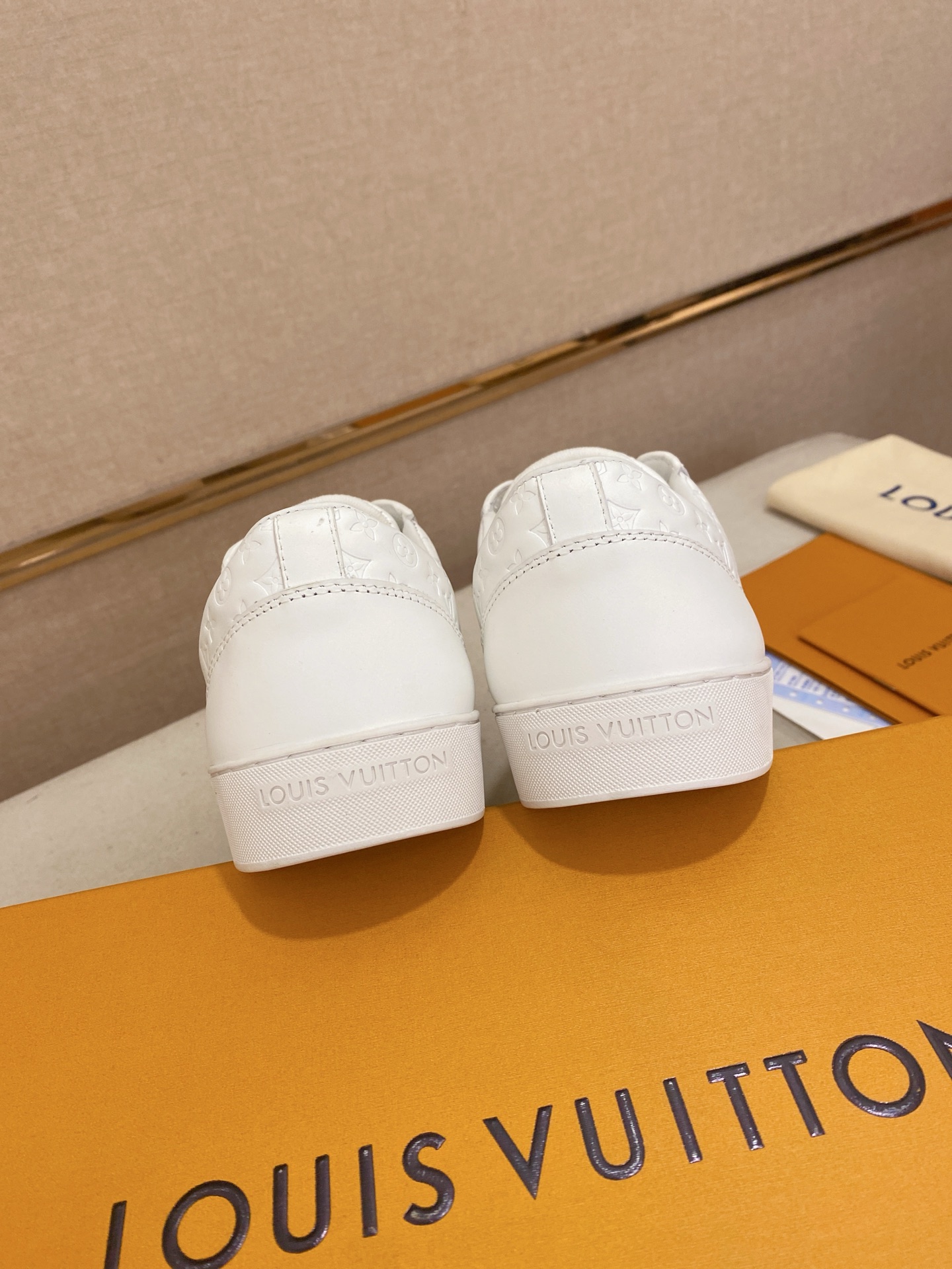 Louis Vuitton Men's White Leather Monogram Sneakers Designer Comfort Shoes 9 i1746514844974 8671 0 7