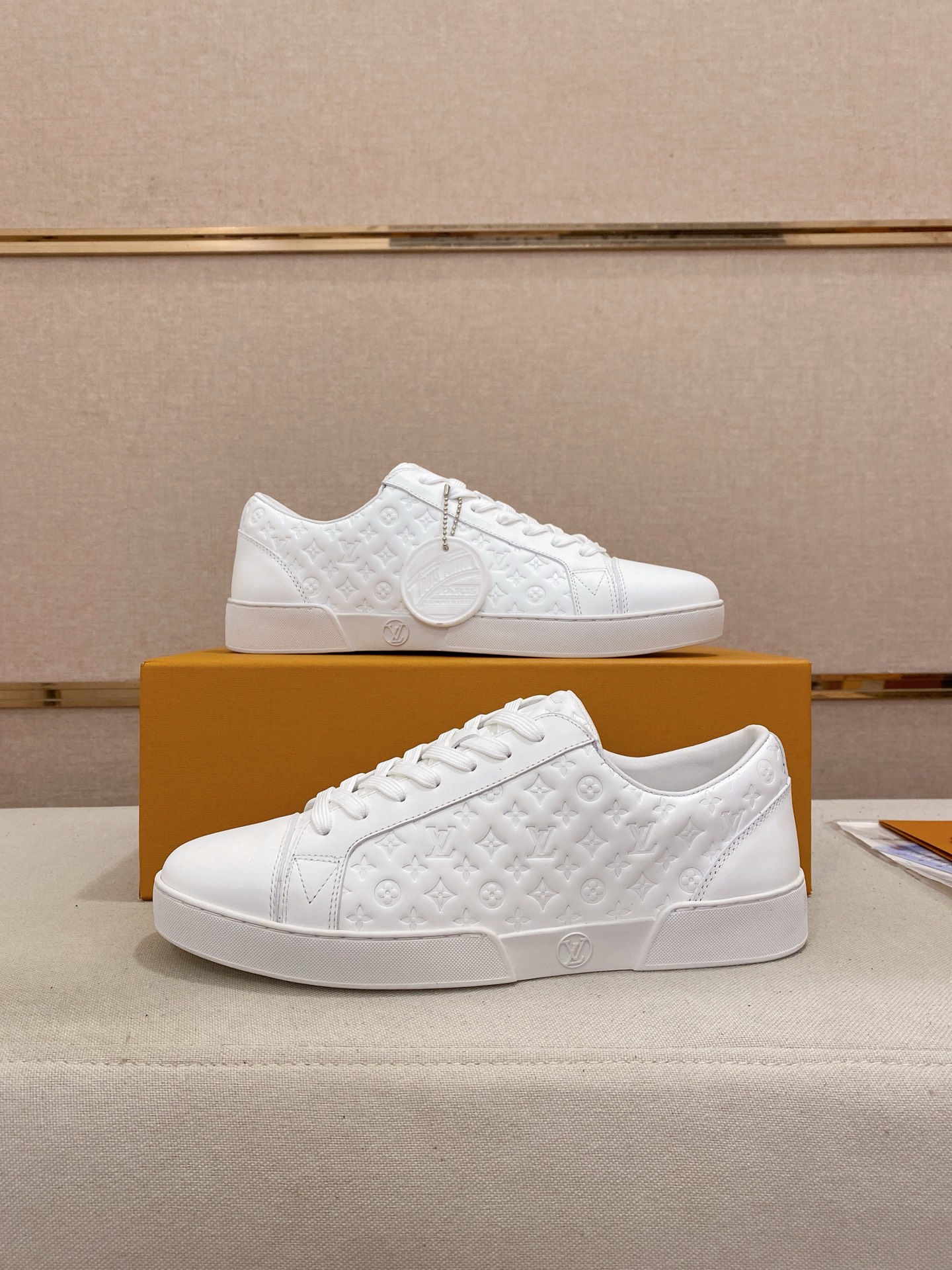 Louis Vuitton Men's White Leather Monogram Sneakers Designer Comfort Shoes 8 i1746514845019 7446 0 5