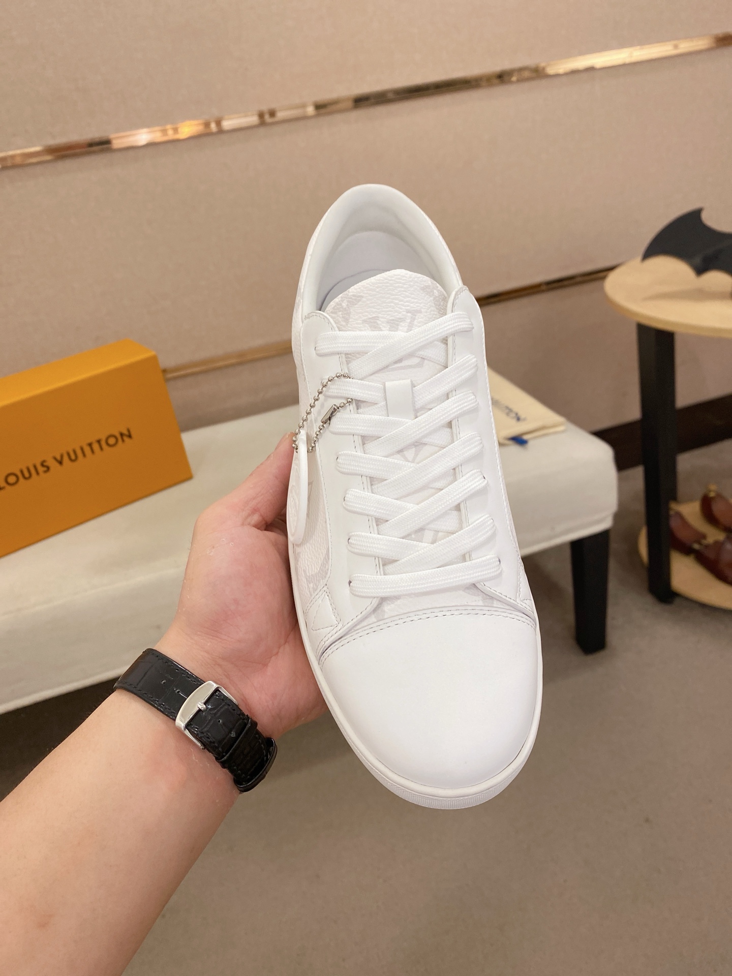 Louis Vuitton Men's White Leather Casual Sneakers with Monogram Print 3 i1746515117841 9956 0 1