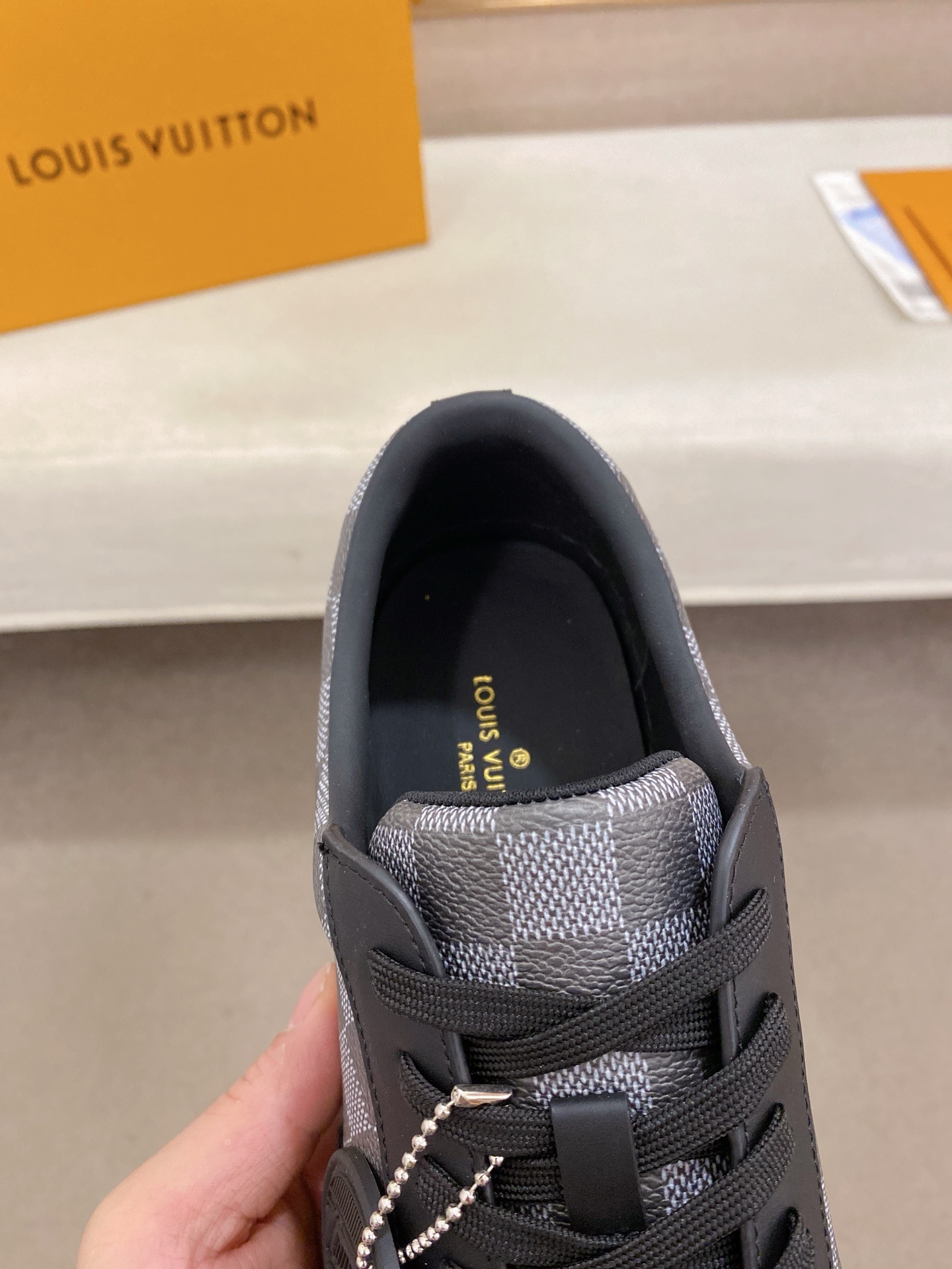 Louis Vuitton Men's Damier Print Leather Sneakers, Stylish and Comfortable 7 i1746515160094 8649 0 4