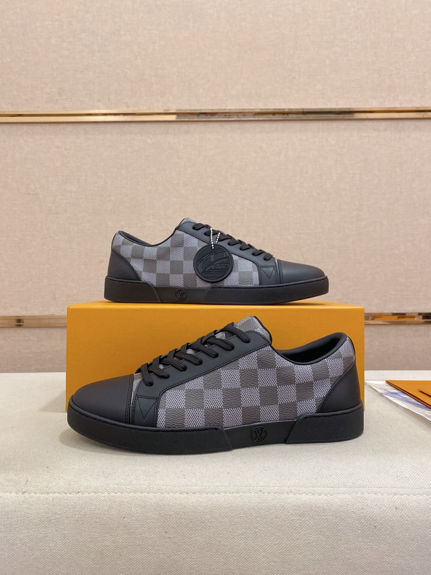 Louis Vuitton Men's Damier Print Leather Sneakers, Stylish and Comfortable 8 i1746515161076 2248 0 6