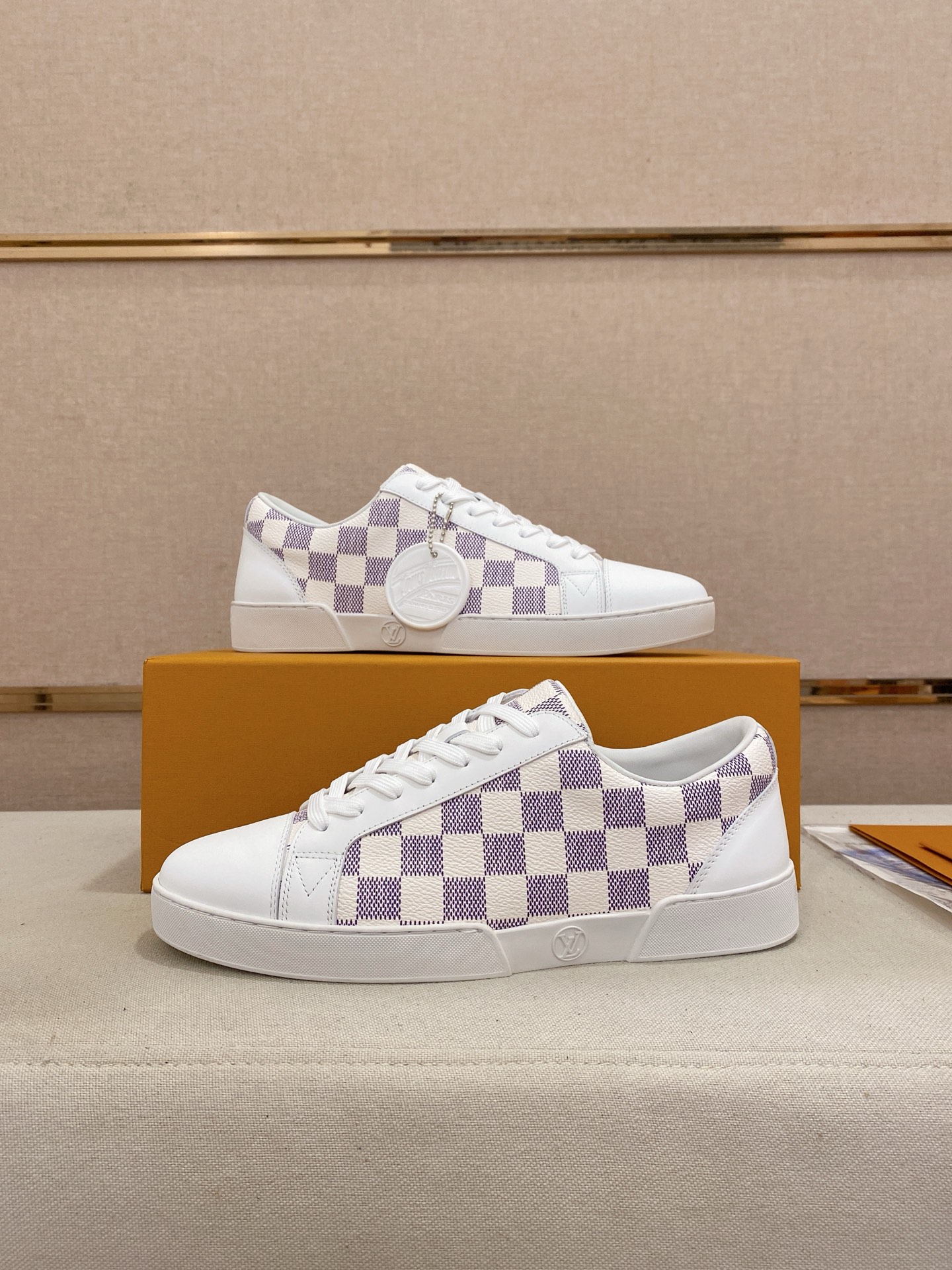 Louis Vuitton Men's Damier Azur Leather Sneaker White/Purple Size 38-44 8 i1746515196644 2760 0 6