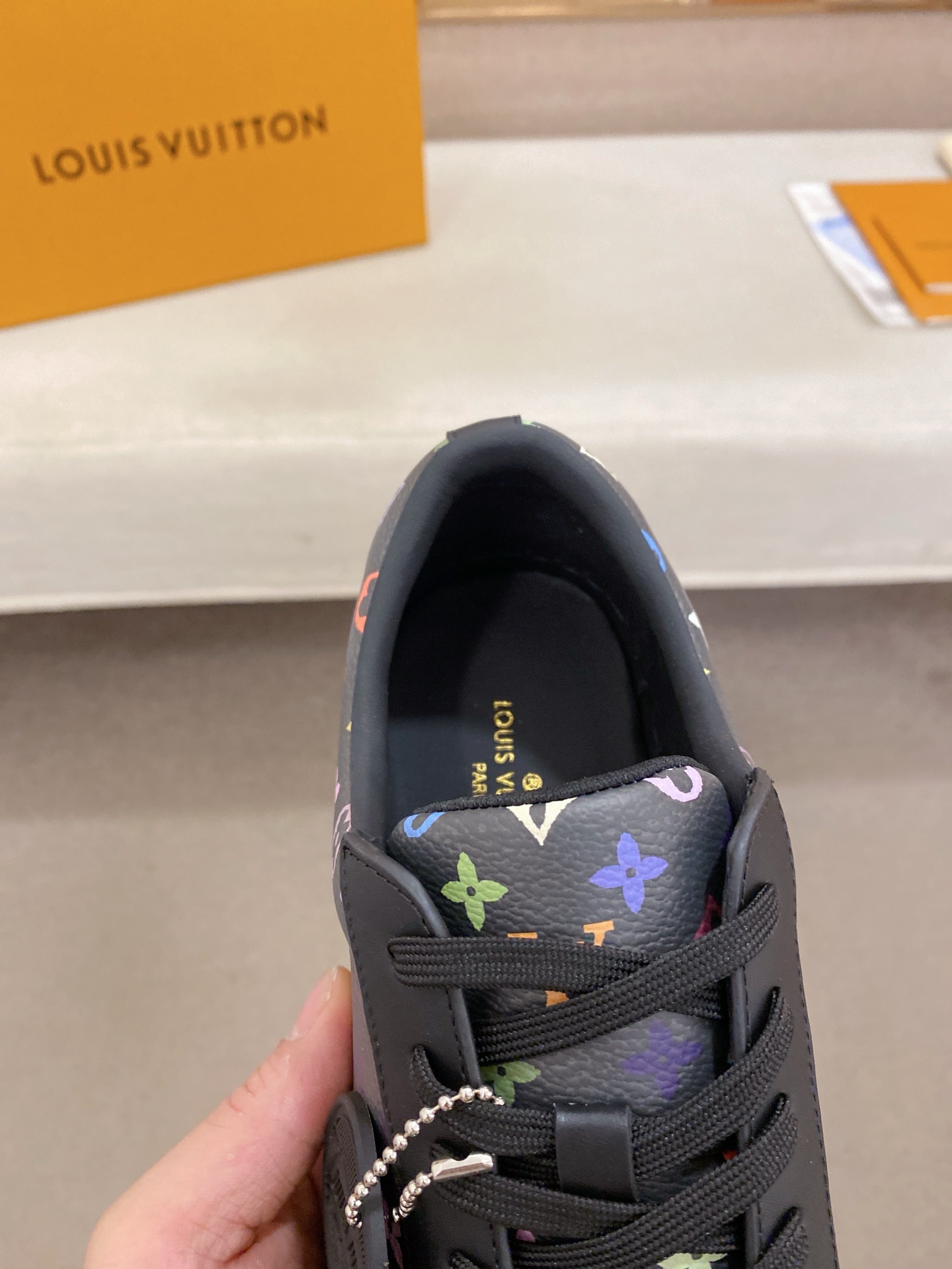 Louis Vuitton Men's Italian Leather Printed Sneakers - Size 38-44 6 i1746515251535 809 0 4