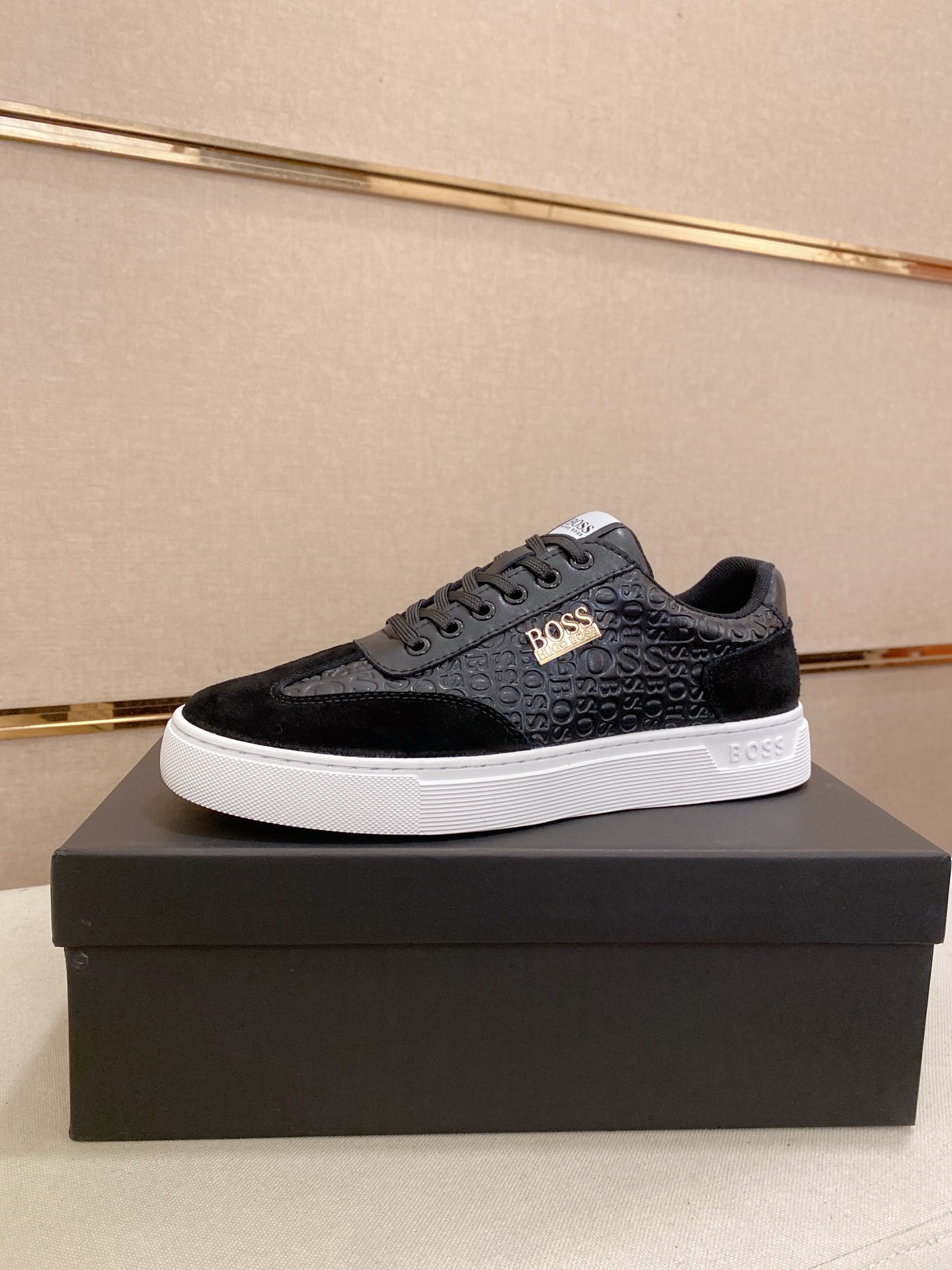 BOSS Zapatillas Casuales de Piel Italiana para Hombre - Estilo y Comodidad