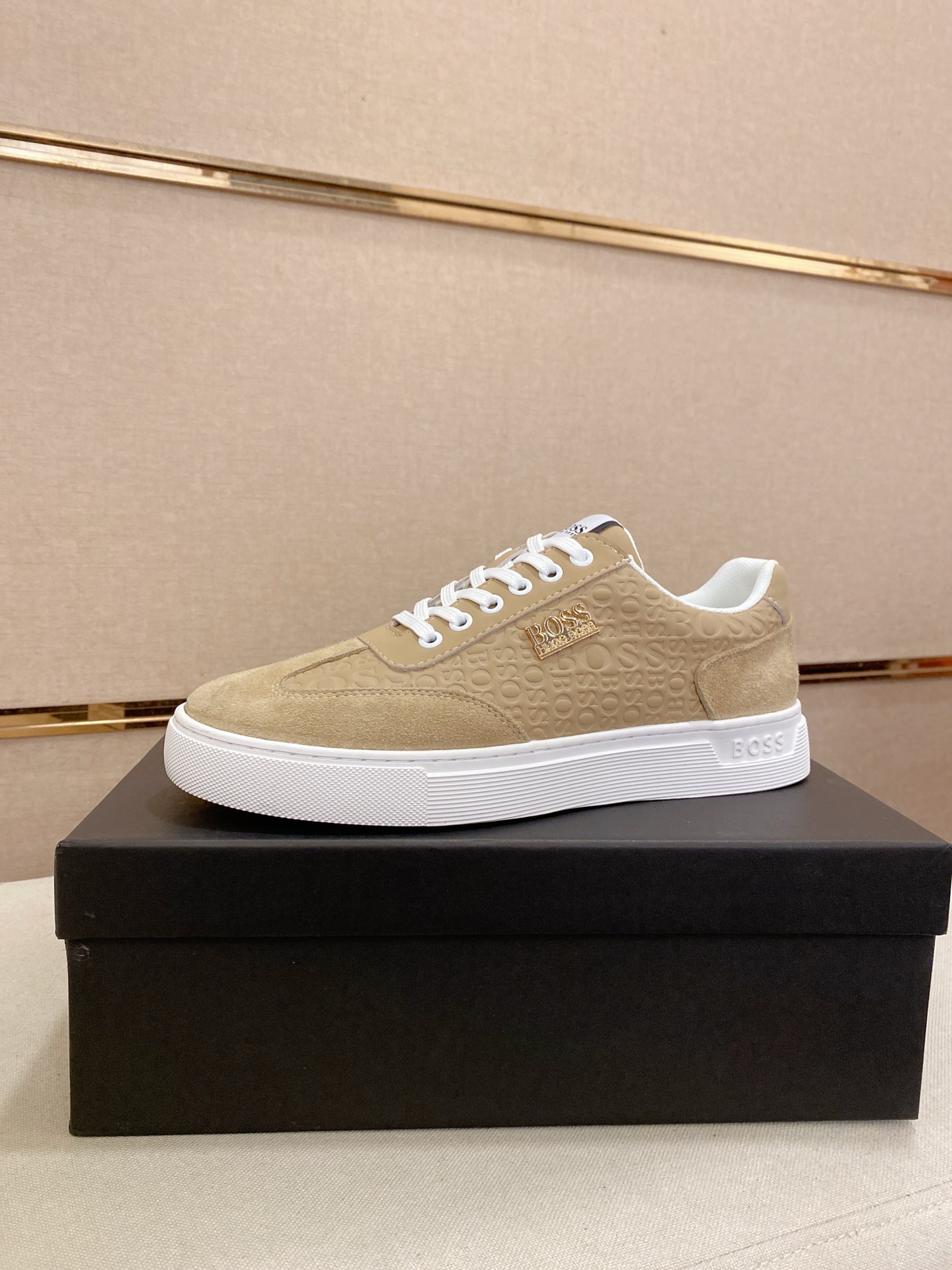 BOSS Heren Casual Schoenen - Stijlvol en Comfortabel Design in Beige