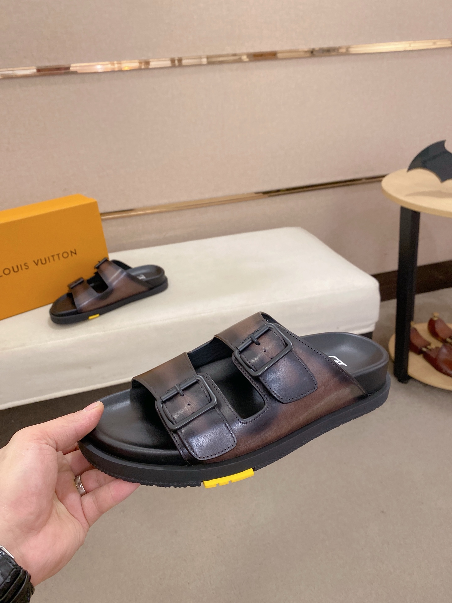 Louis Vuitton Men's Leather Sandals,Italian Leather, Sizes 38-44 - Top Quality 4 i1746858570297 5747 0 2